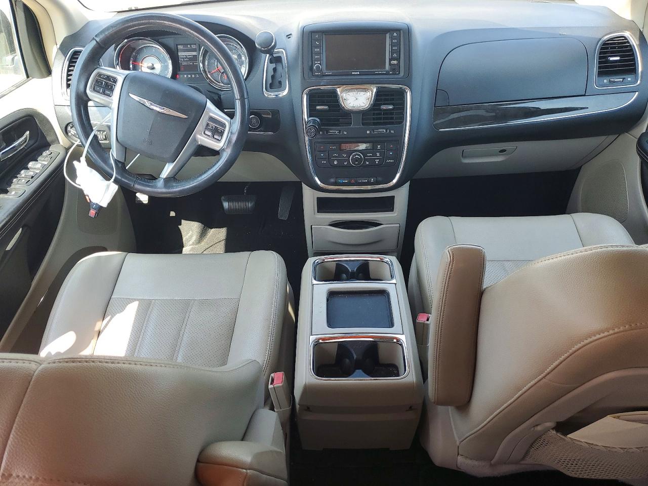 2013 Chrysler Town & Country Touring L Серебряный vin: 2C4RC1CG8DR785344