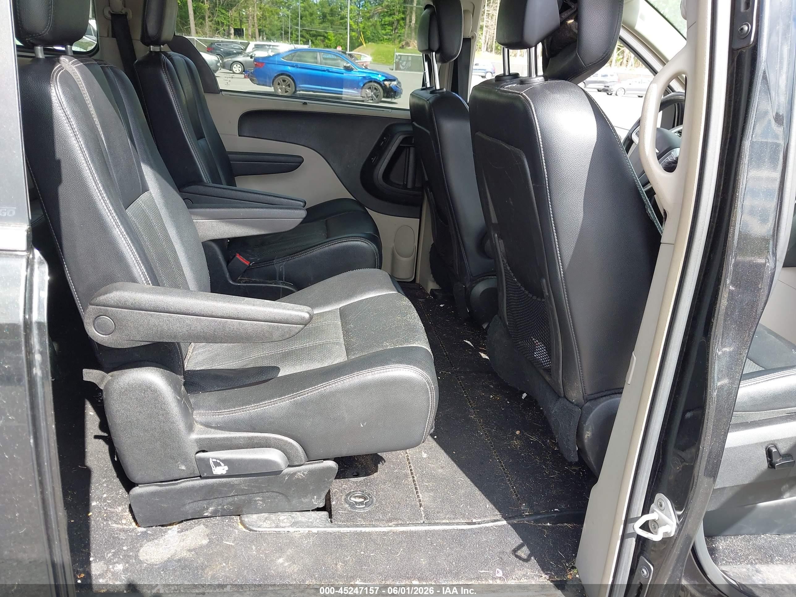 2013 Chrysler Town & Country Touring-l Black vin: 2C4RC1CG8DR801655