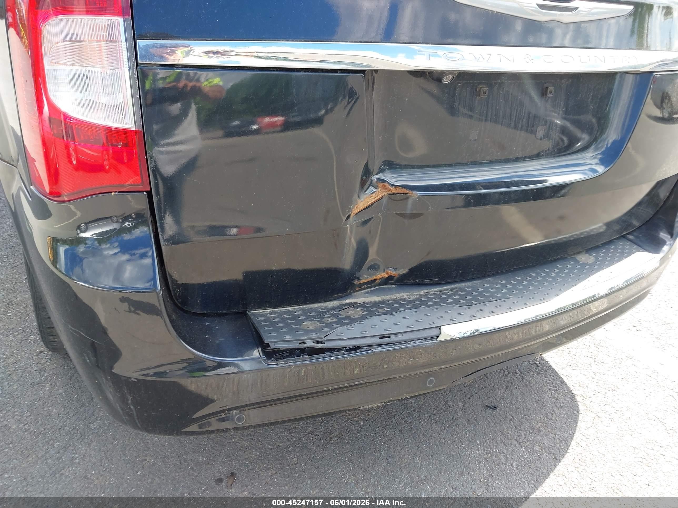 2013 Chrysler Town & Country Touring-l Black vin: 2C4RC1CG8DR801655