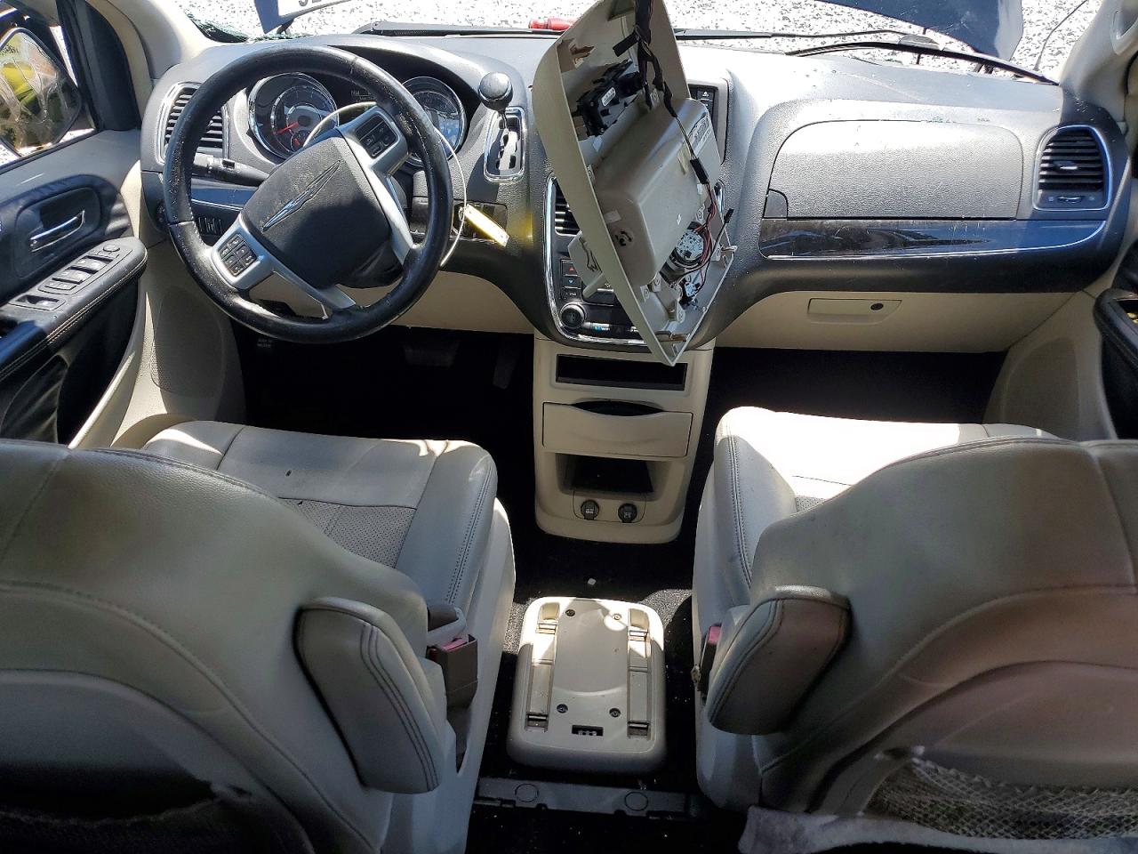 2014 Chrysler Town & Country Touring L Черный vin: 2C4RC1CG8ER163991