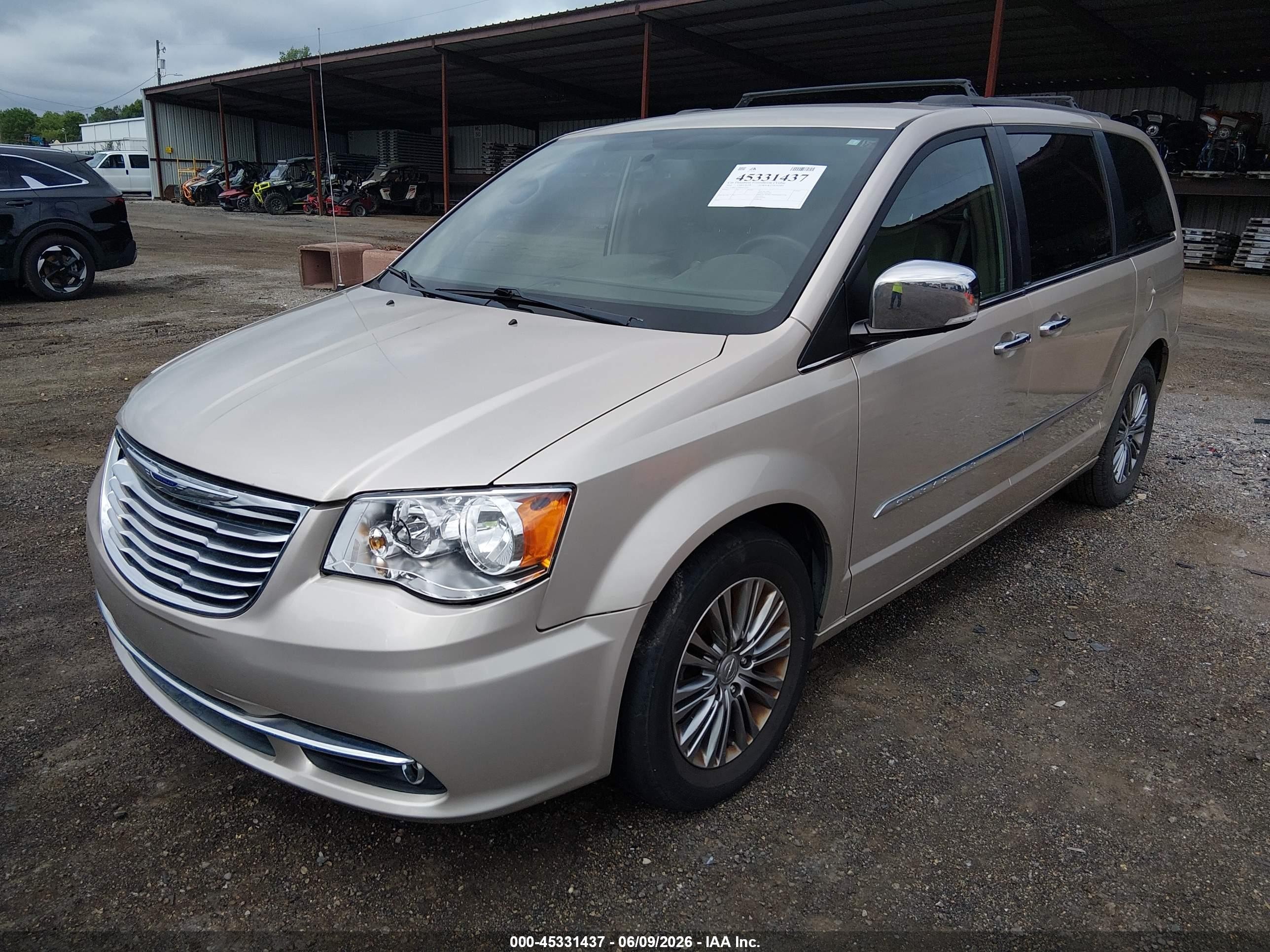 2014 Chrysler Town & Country Touring-l Champagne vin: 2C4RC1CG8ER232131