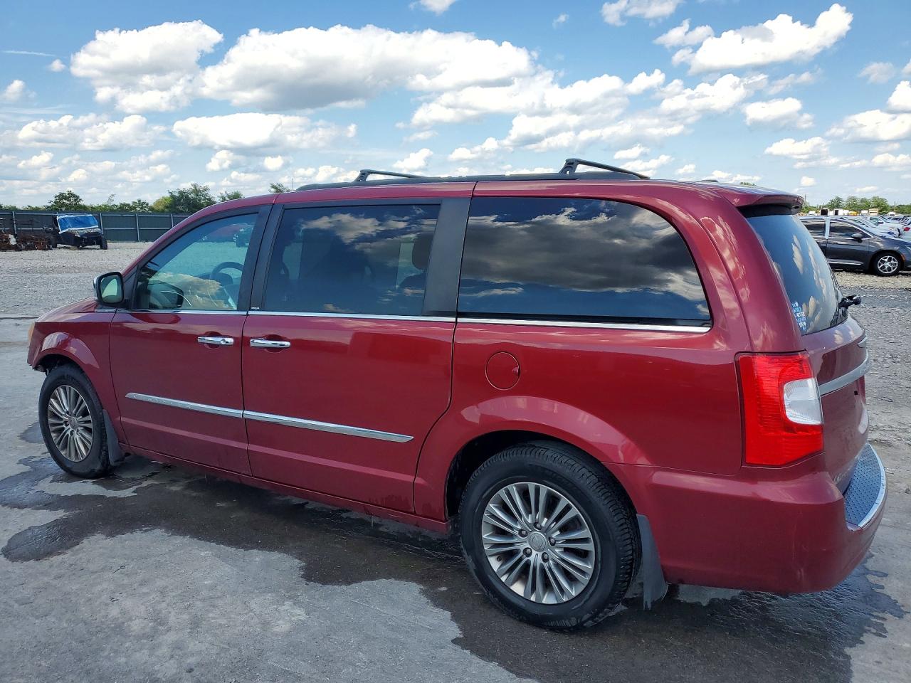 2014 Chrysler Town & Country Touring L Red vin: 2C4RC1CG8ER257207