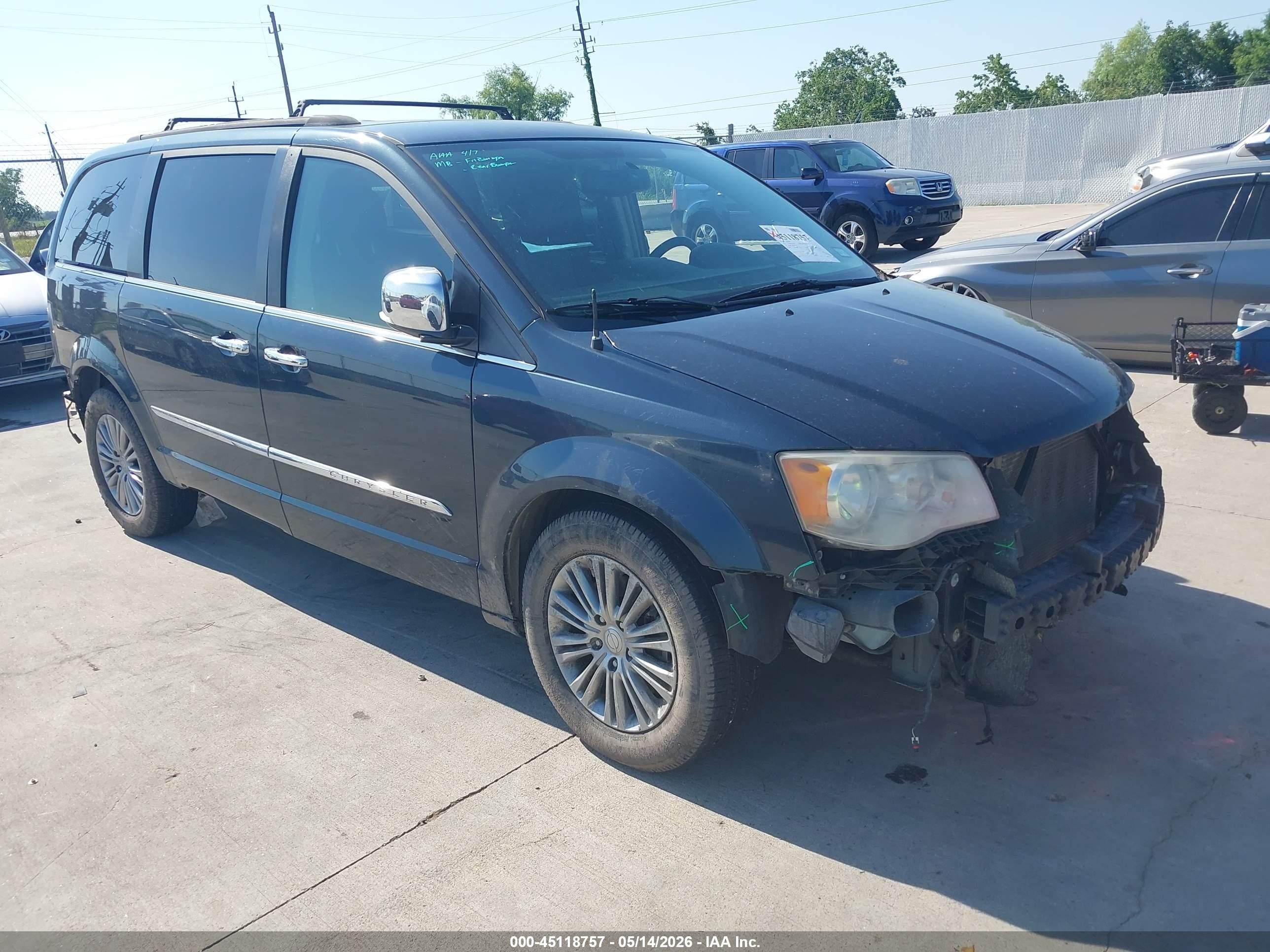 2014 Chrysler Town & Country Touring-l Blue vin: 2C4RC1CG8ER454006