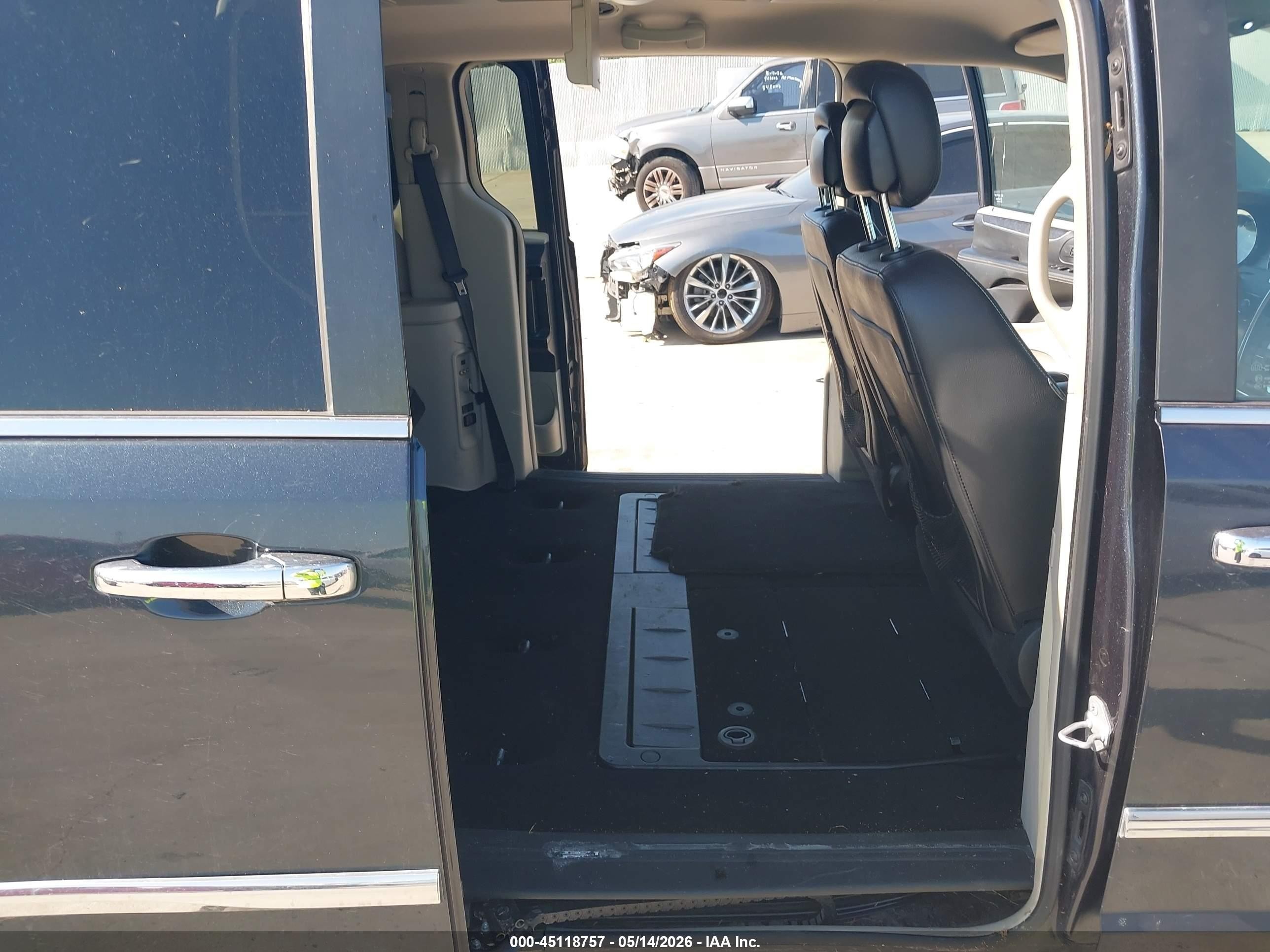 2014 Chrysler Town & Country Touring-l Blue vin: 2C4RC1CG8ER454006