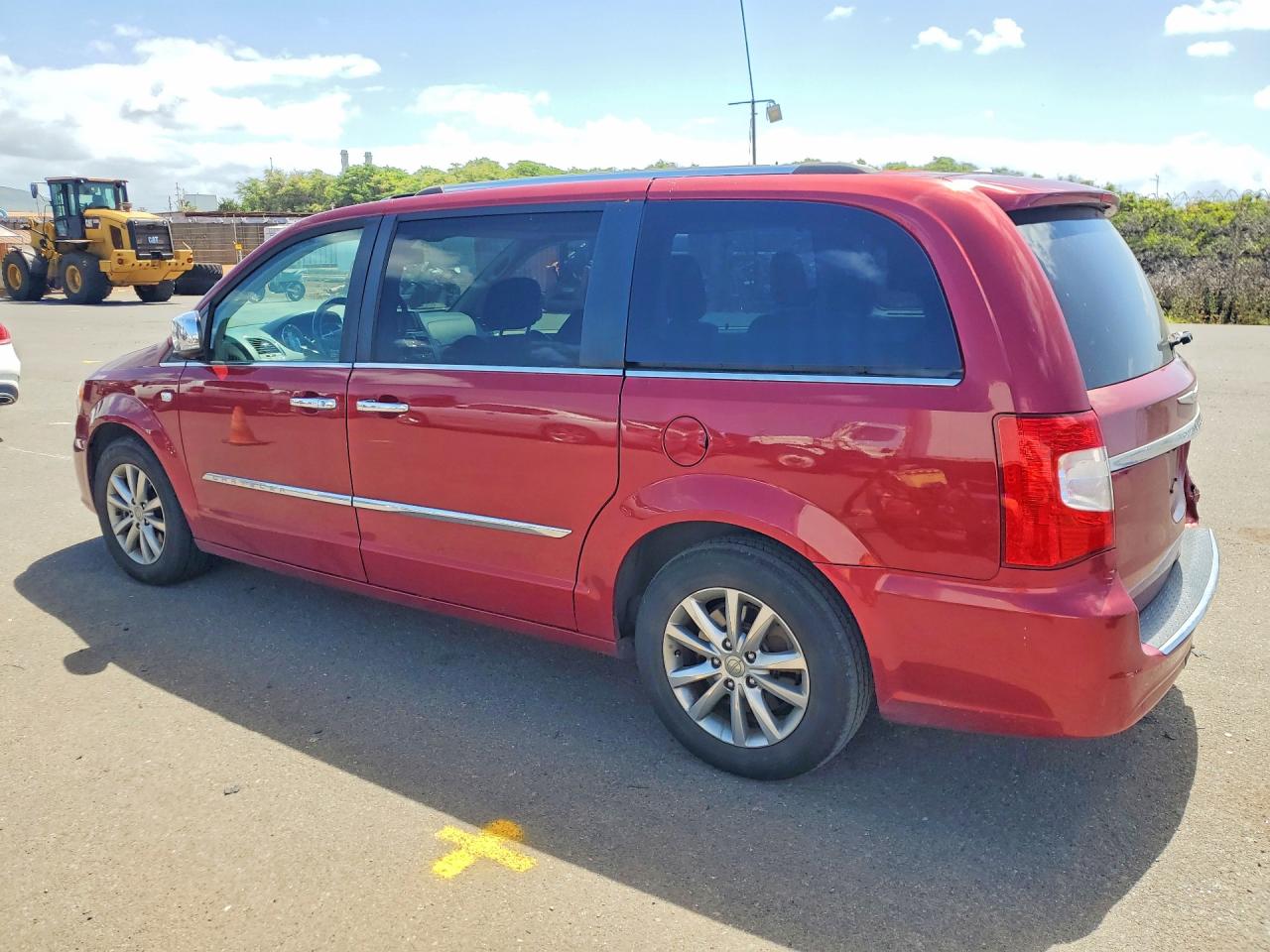2014 Chrysler Town & Country Touring L Red vin: 2C4RC1CG8ER464177