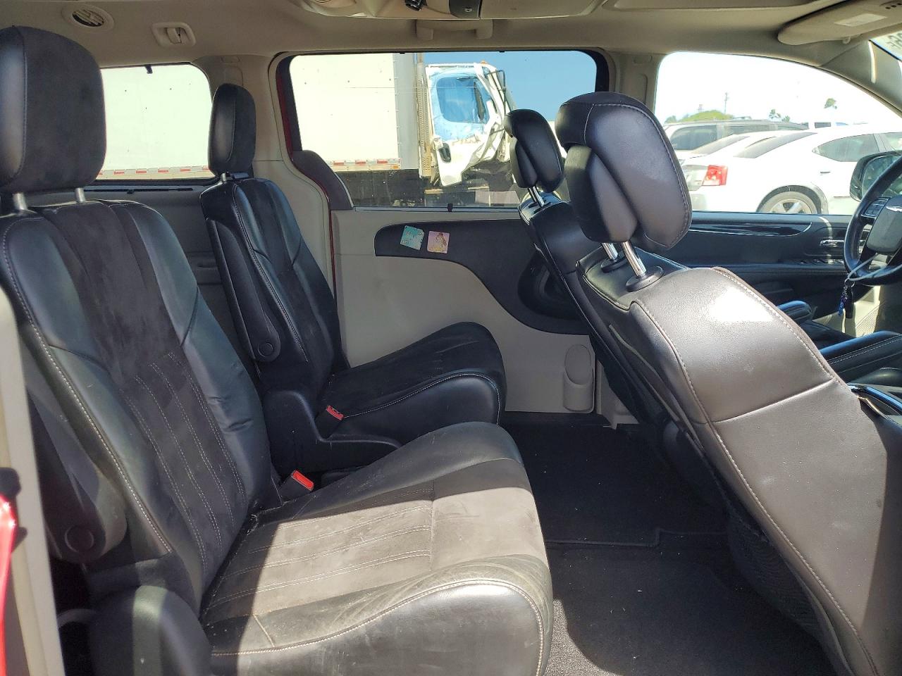 2014 Chrysler Town & Country Touring L Red vin: 2C4RC1CG8ER464177