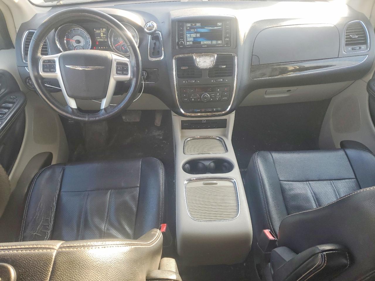 2015 Chrysler Town & Country Touring L Black vin: 2C4RC1CG8FR563518