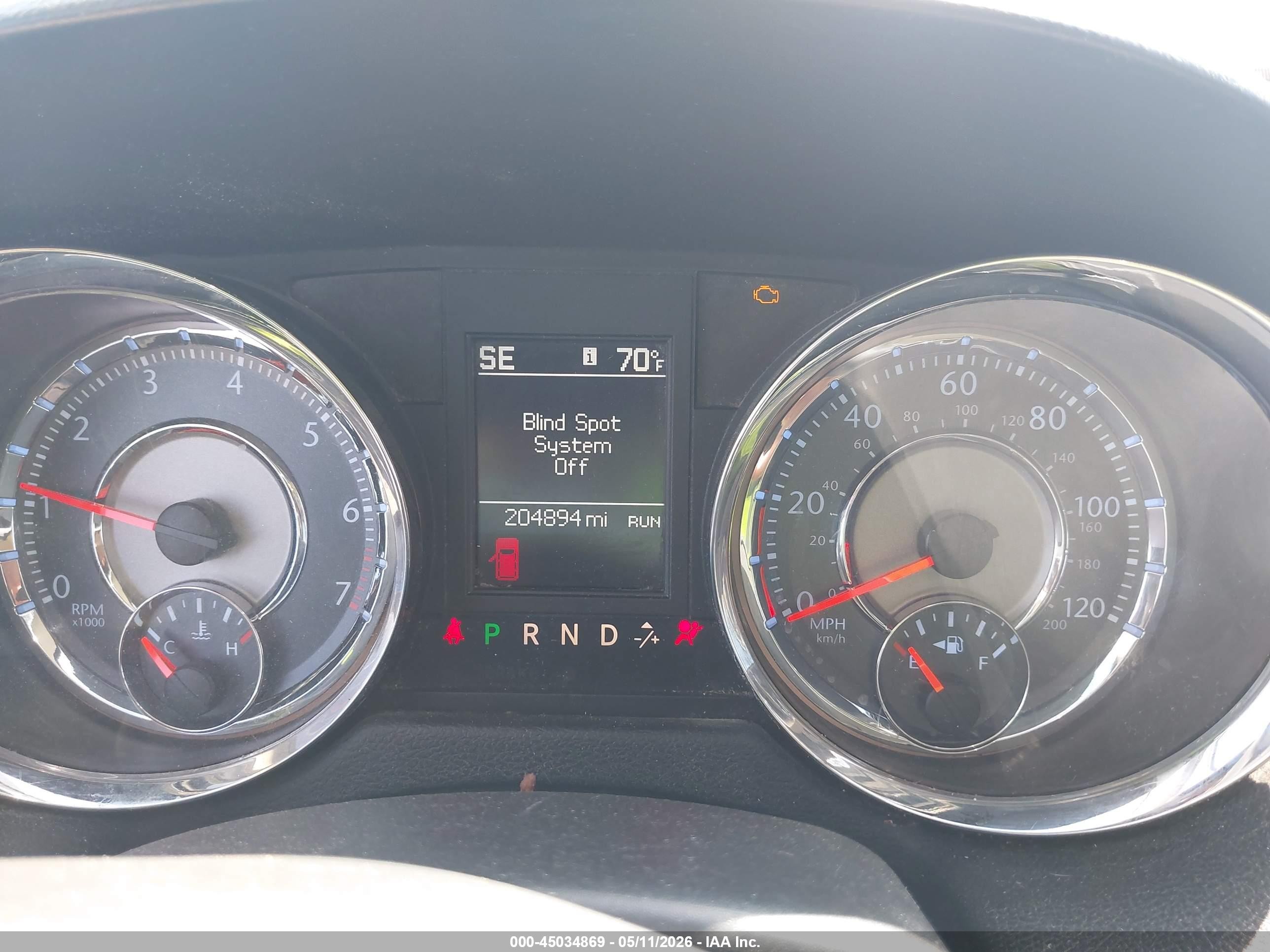 2015 Chrysler Town & Country Touring-l White vin: 2C4RC1CG8FR726670