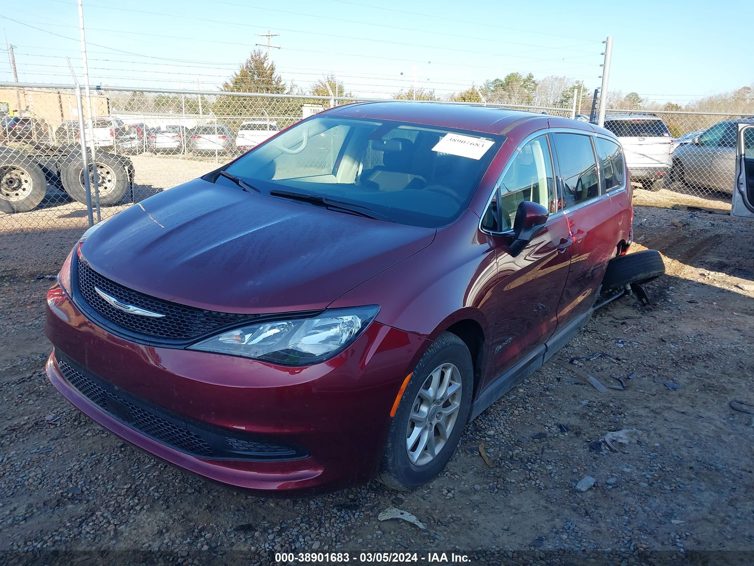 2022 Chrysler Voyager Lx Red vin: 2C4RC1CG8NR103659