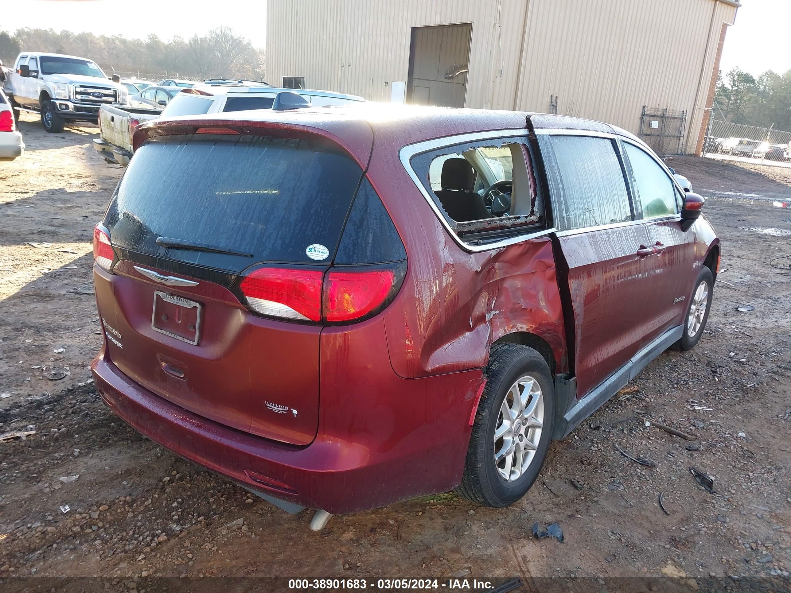 2022 Chrysler Voyager Lx Red vin: 2C4RC1CG8NR103659