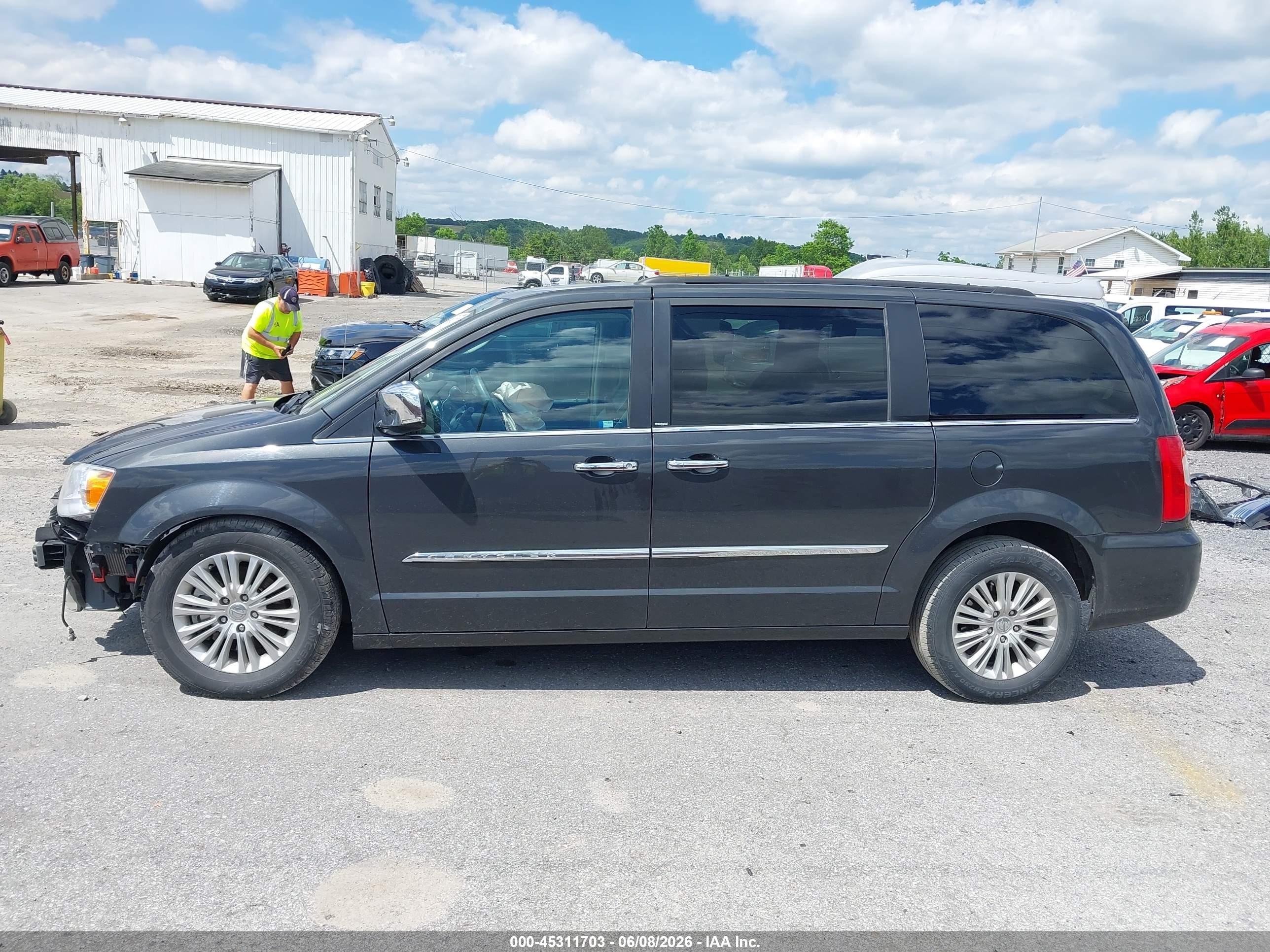 2012 Chrysler Town & Country Touring-l Black vin: 2C4RC1CG9CR260002