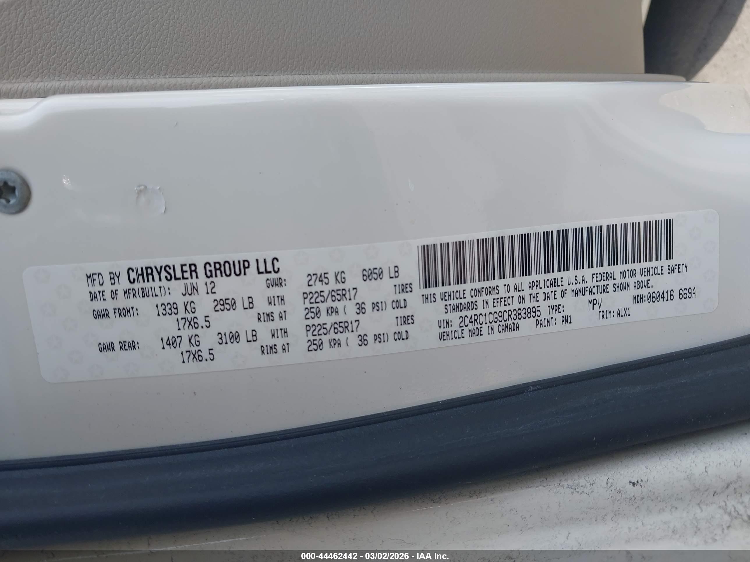 2012 Chrysler Town & Country Touring-l White vin: 2C4RC1CG9CR383895