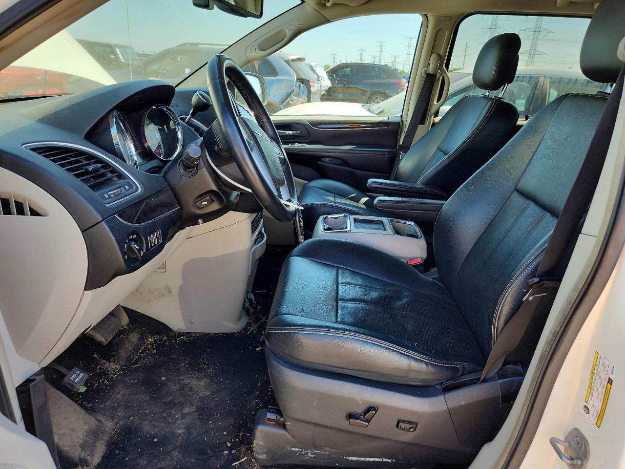 2013 Chrysler Town & Country Touring L White vin: 2C4RC1CG9DR510193