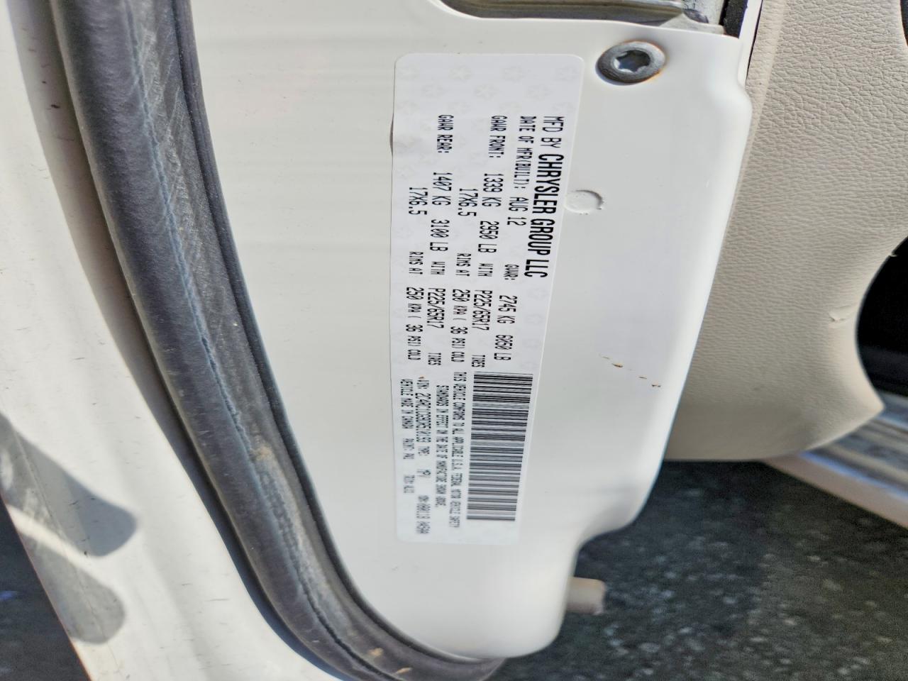 2013 Chrysler Town & Country Touring L White vin: 2C4RC1CG9DR510193