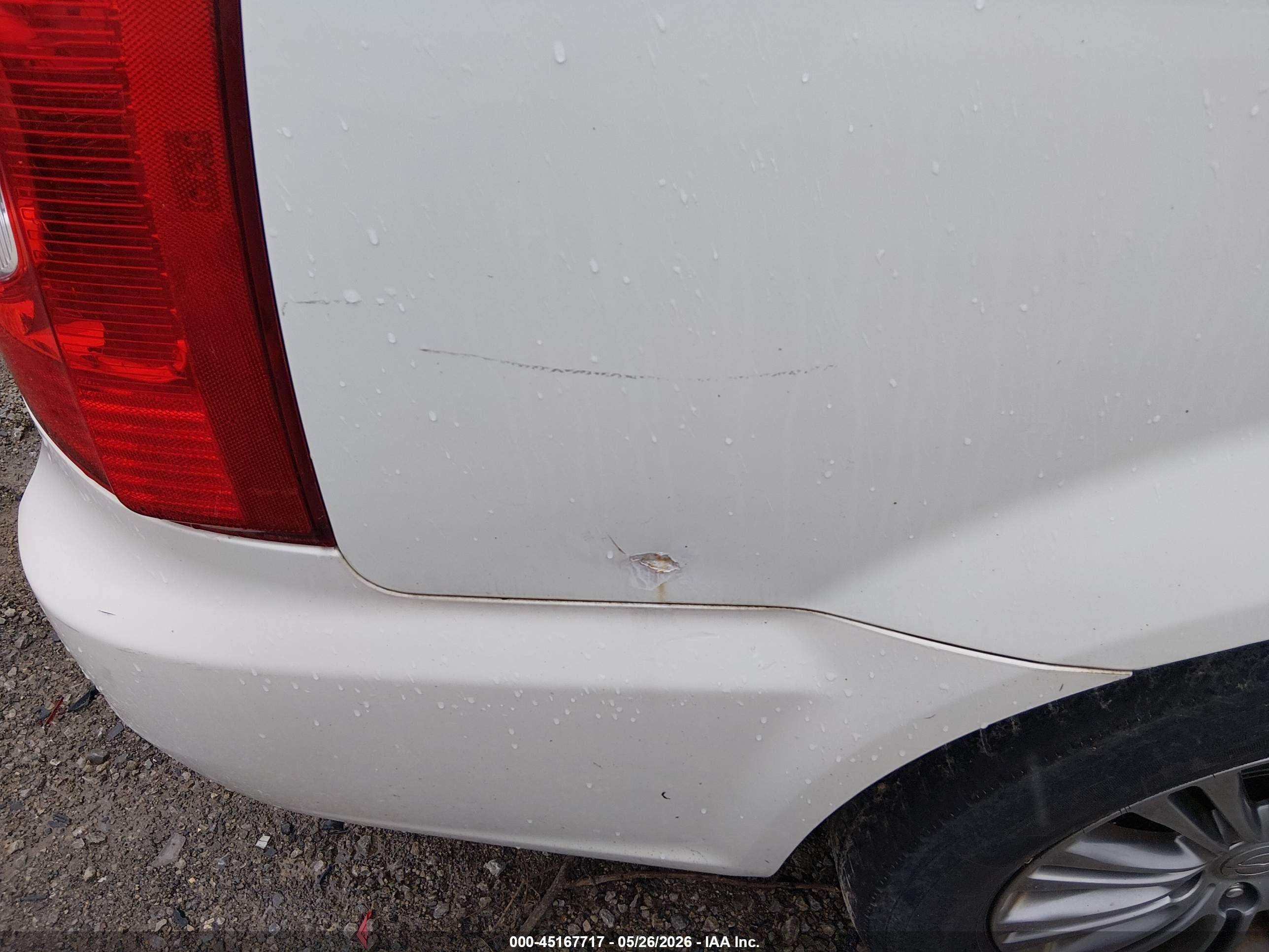 2013 Chrysler Town & Country Touring-l White vin: 2C4RC1CG9DR511134