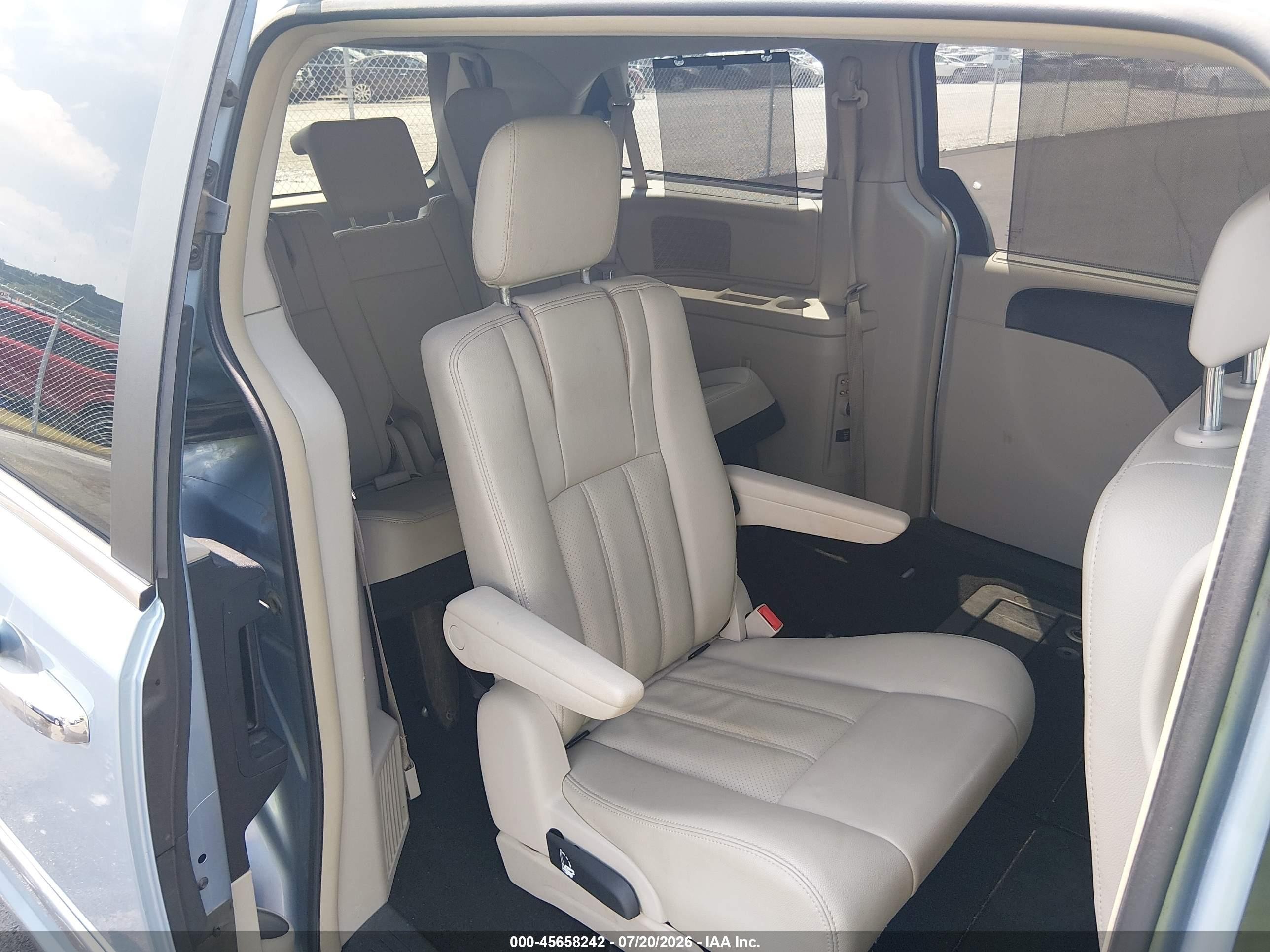 2013 Chrysler Town & Country Touring-l Blue vin: 2C4RC1CG9DR570720