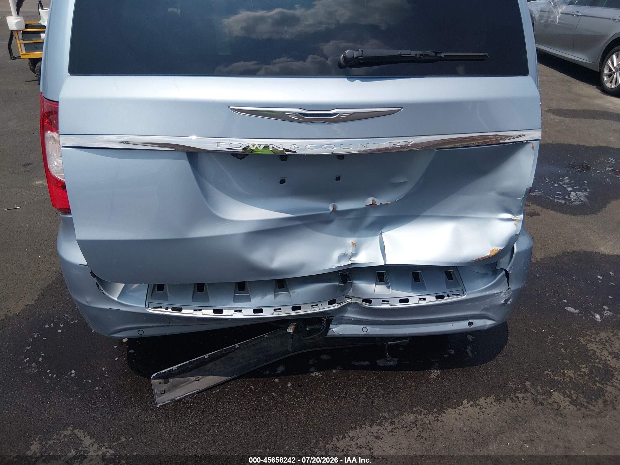 2013 Chrysler Town & Country Touring-l Blue vin: 2C4RC1CG9DR570720