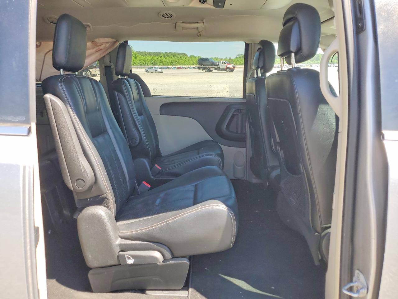 2013 Chrysler Town & Country Touring L Silver vin: 2C4RC1CG9DR664306