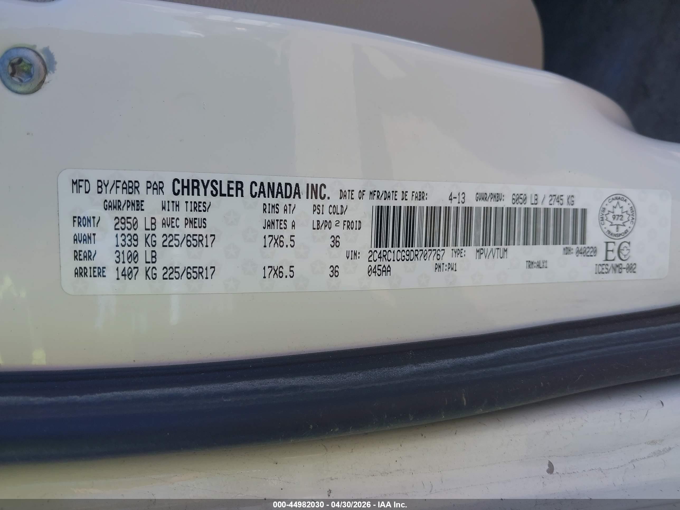 2013 Chrysler Town & Country Touring-l White vin: 2C4RC1CG9DR707767