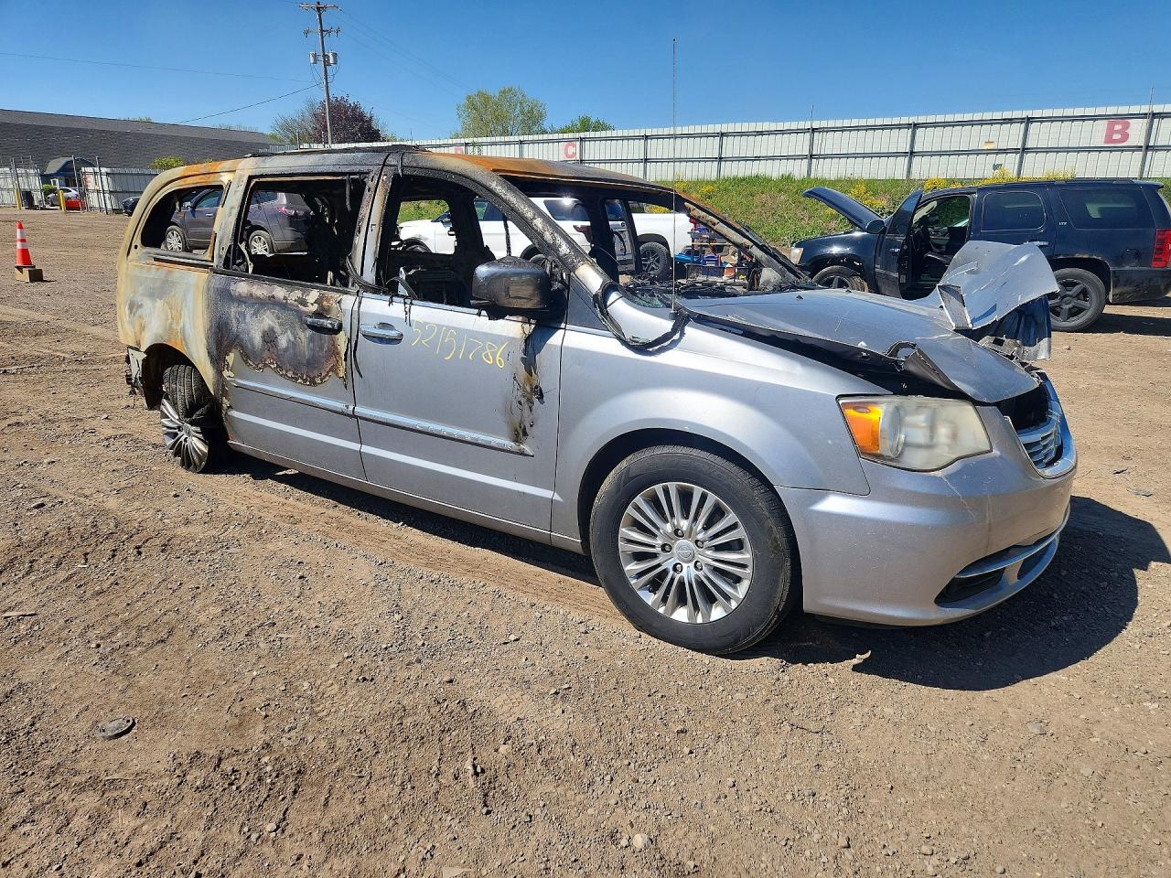 2014 Chrysler Town & Country Touring L Burn vin: 2C4RC1CG9ER111673