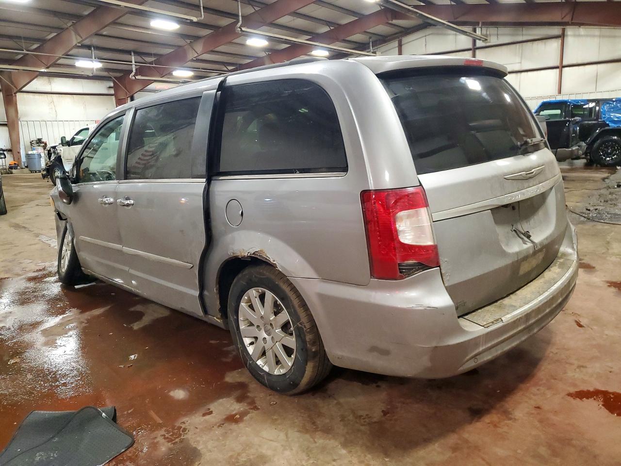 2014 Chrysler Town & Country Touring L Silver vin: 2C4RC1CG9ER133379