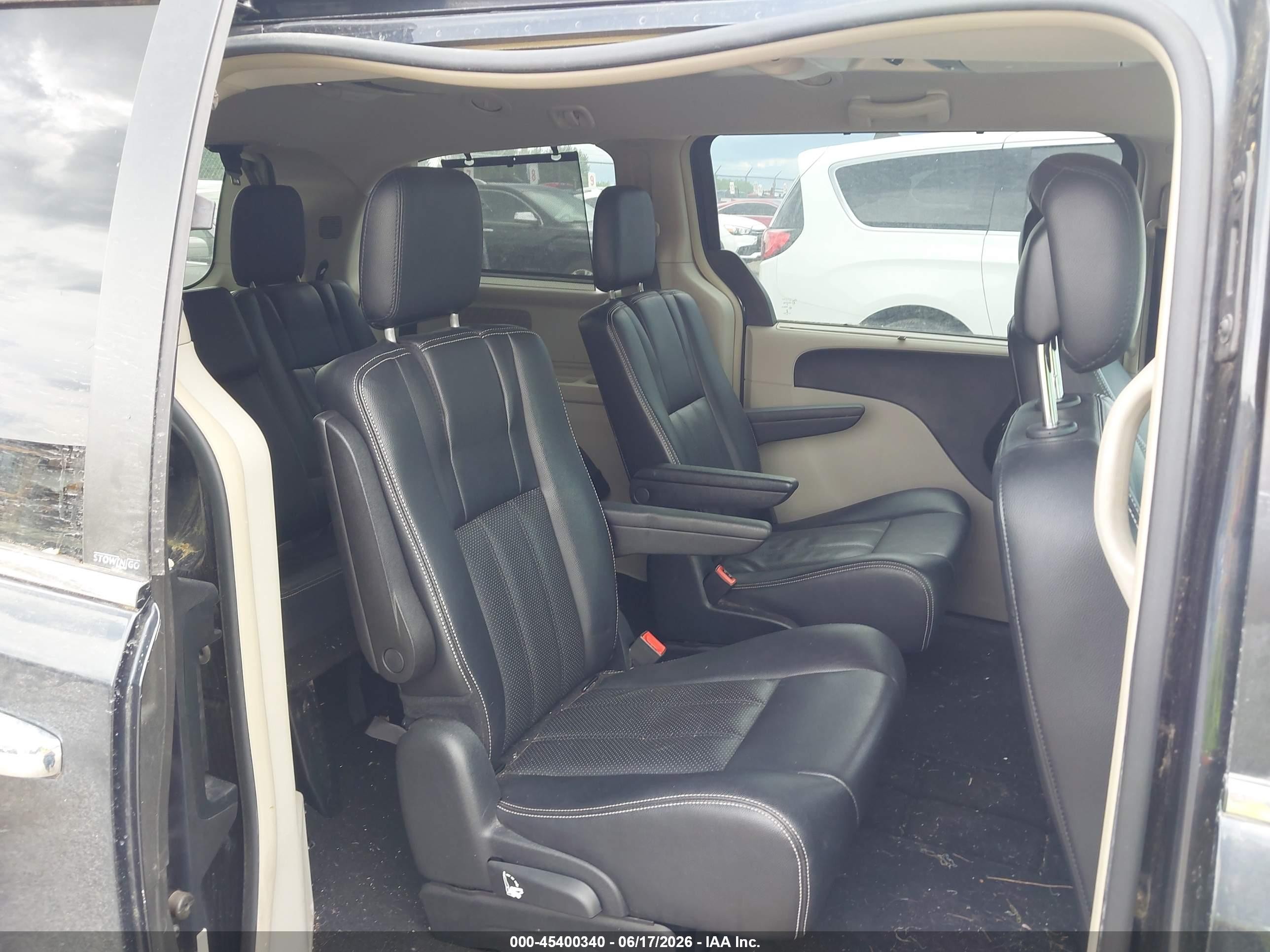 2014 Chrysler Town & Country Touring-l Black vin: 2C4RC1CG9ER232543