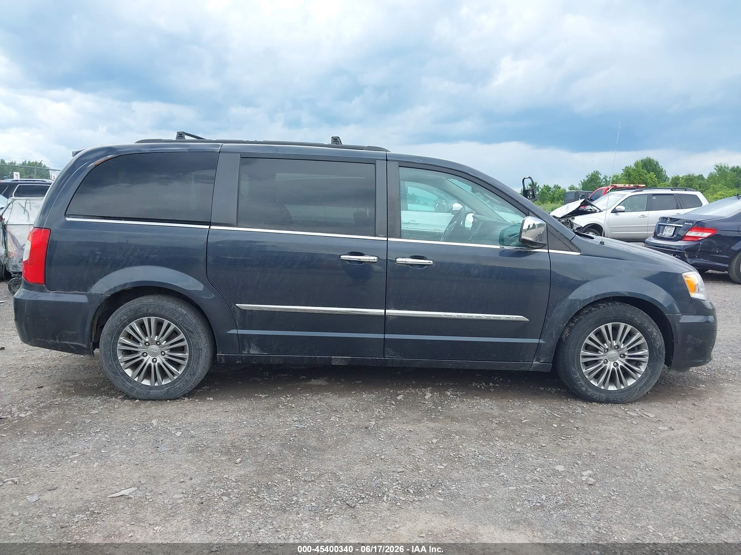 2014 Chrysler Town & Country Touring-l Black vin: 2C4RC1CG9ER232543