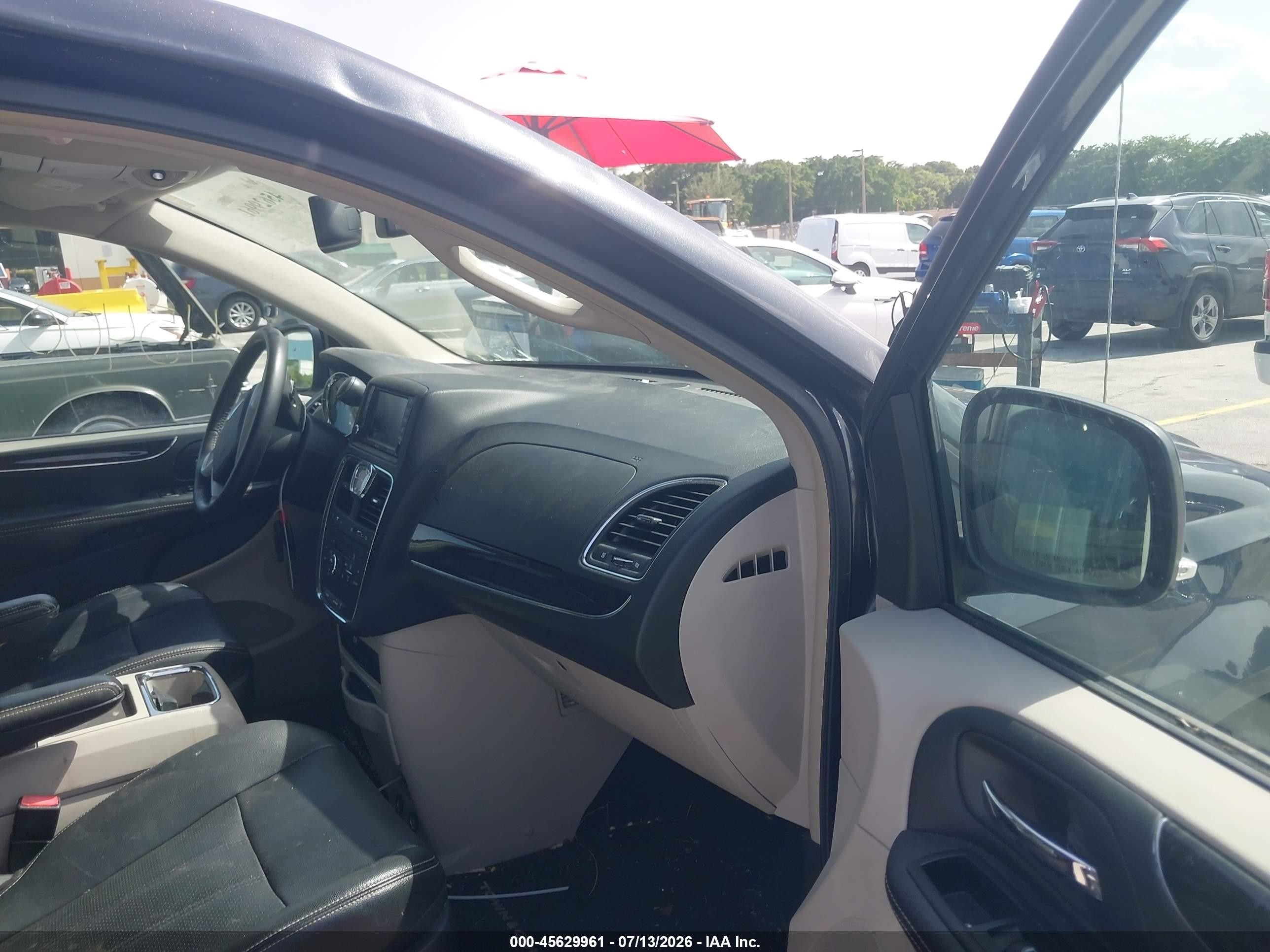 2014 Chrysler Town & Country Touring-l Gray vin: 2C4RC1CG9ER232543
