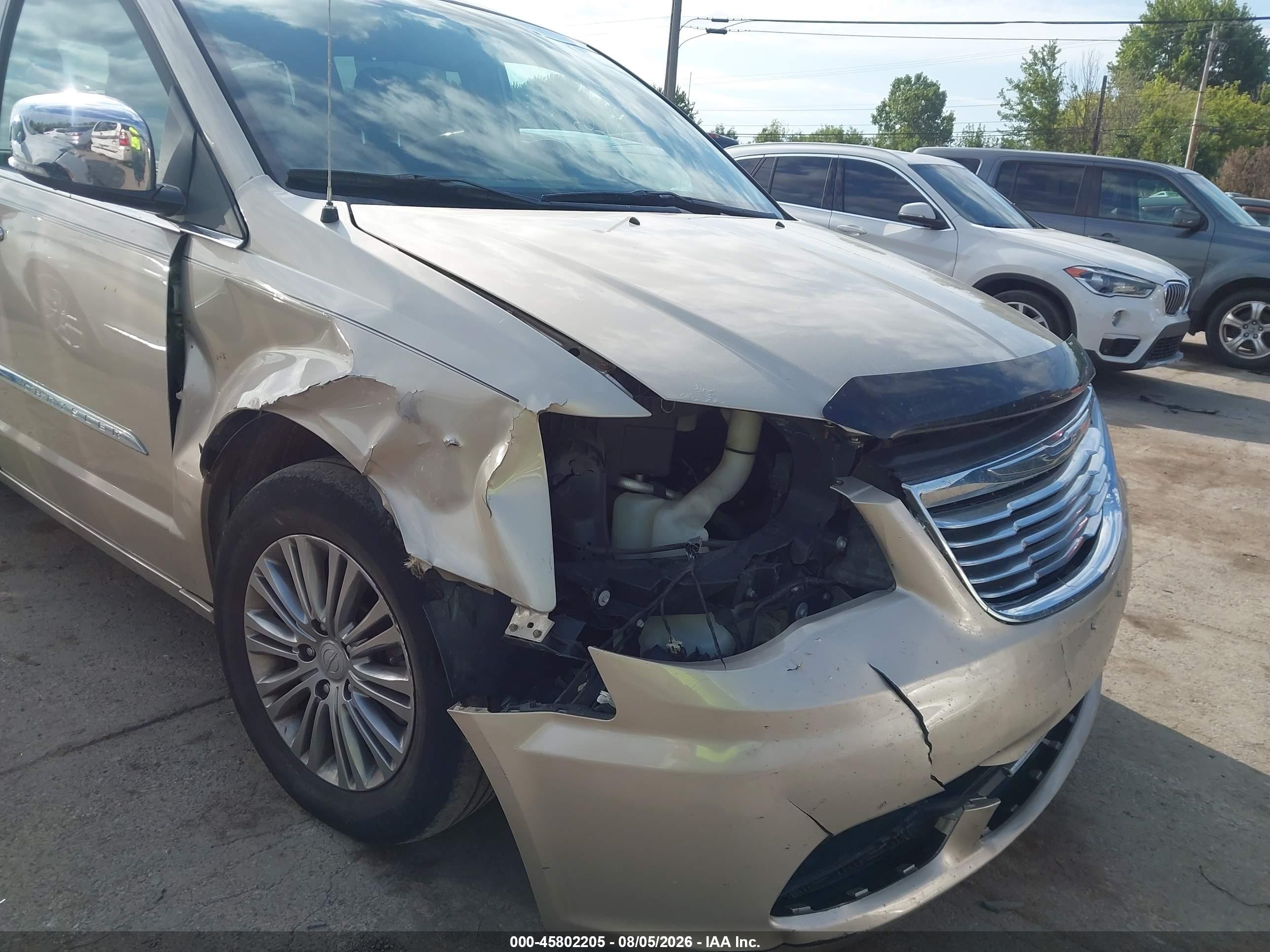 2014 Chrysler Town & Country Touring-l Gold vin: 2C4RC1CG9ER284982
