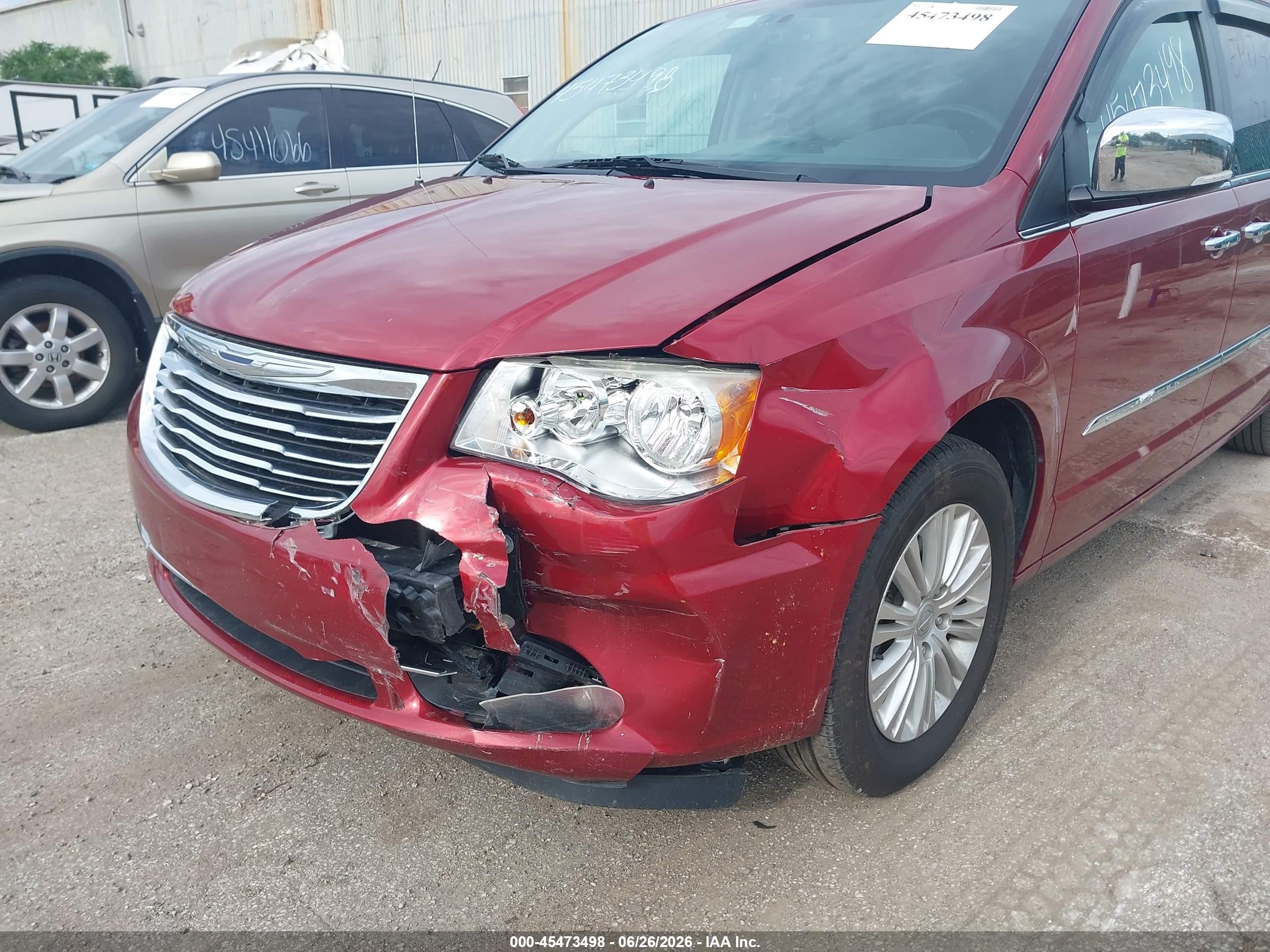 2014 Chrysler Town & Country Touring-l Красный vin: 2C4RC1CG9ER285775