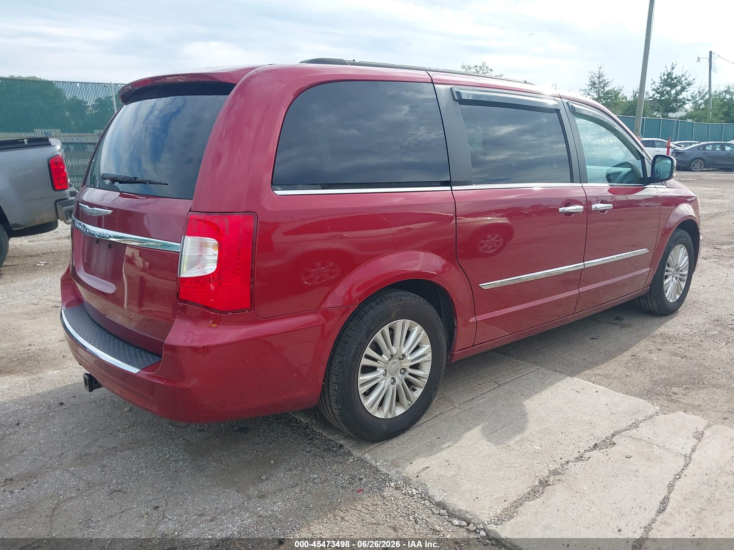 2014 Chrysler Town & Country Touring-l Красный vin: 2C4RC1CG9ER285775