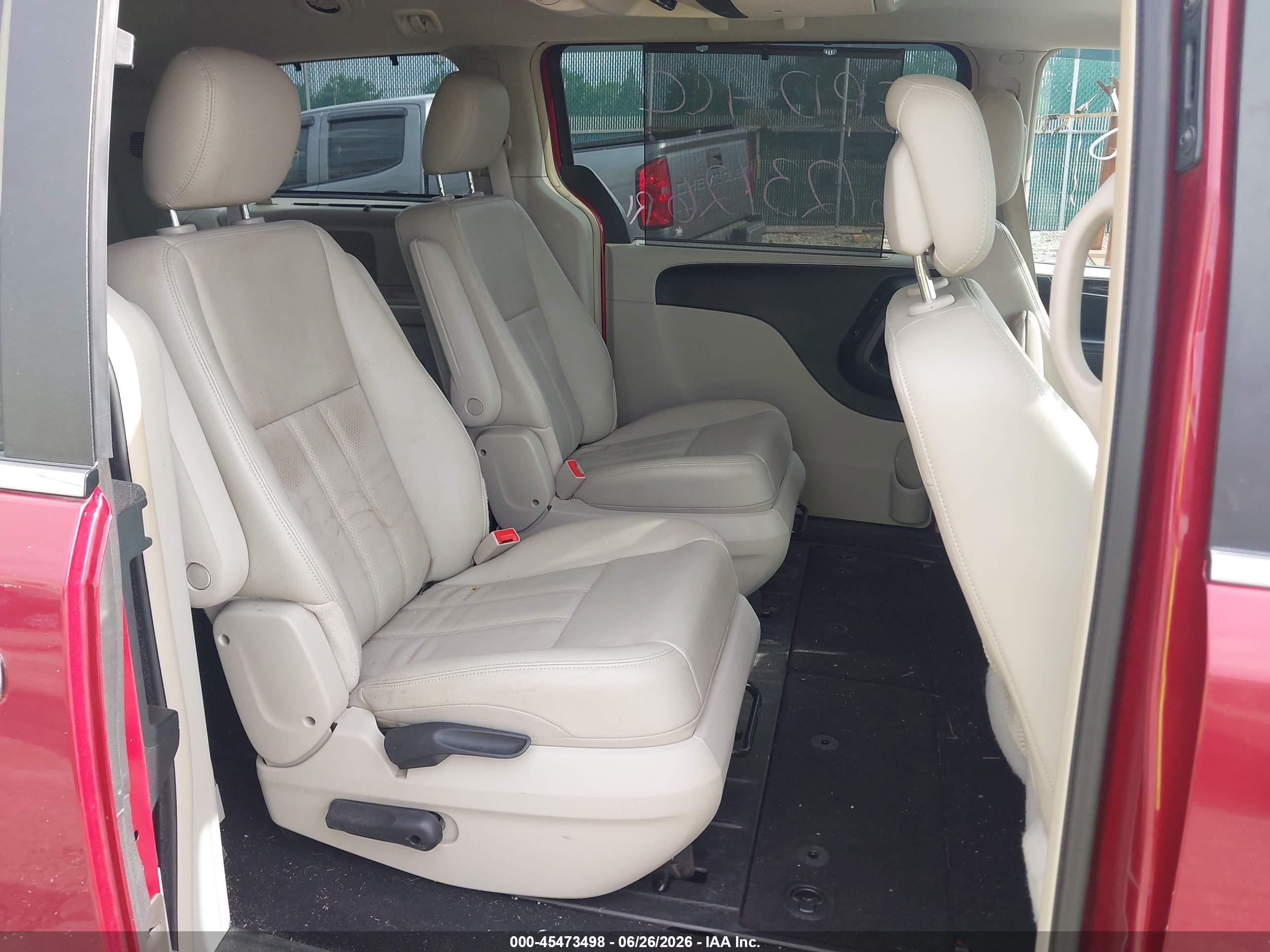 2014 Chrysler Town & Country Touring-l Красный vin: 2C4RC1CG9ER285775