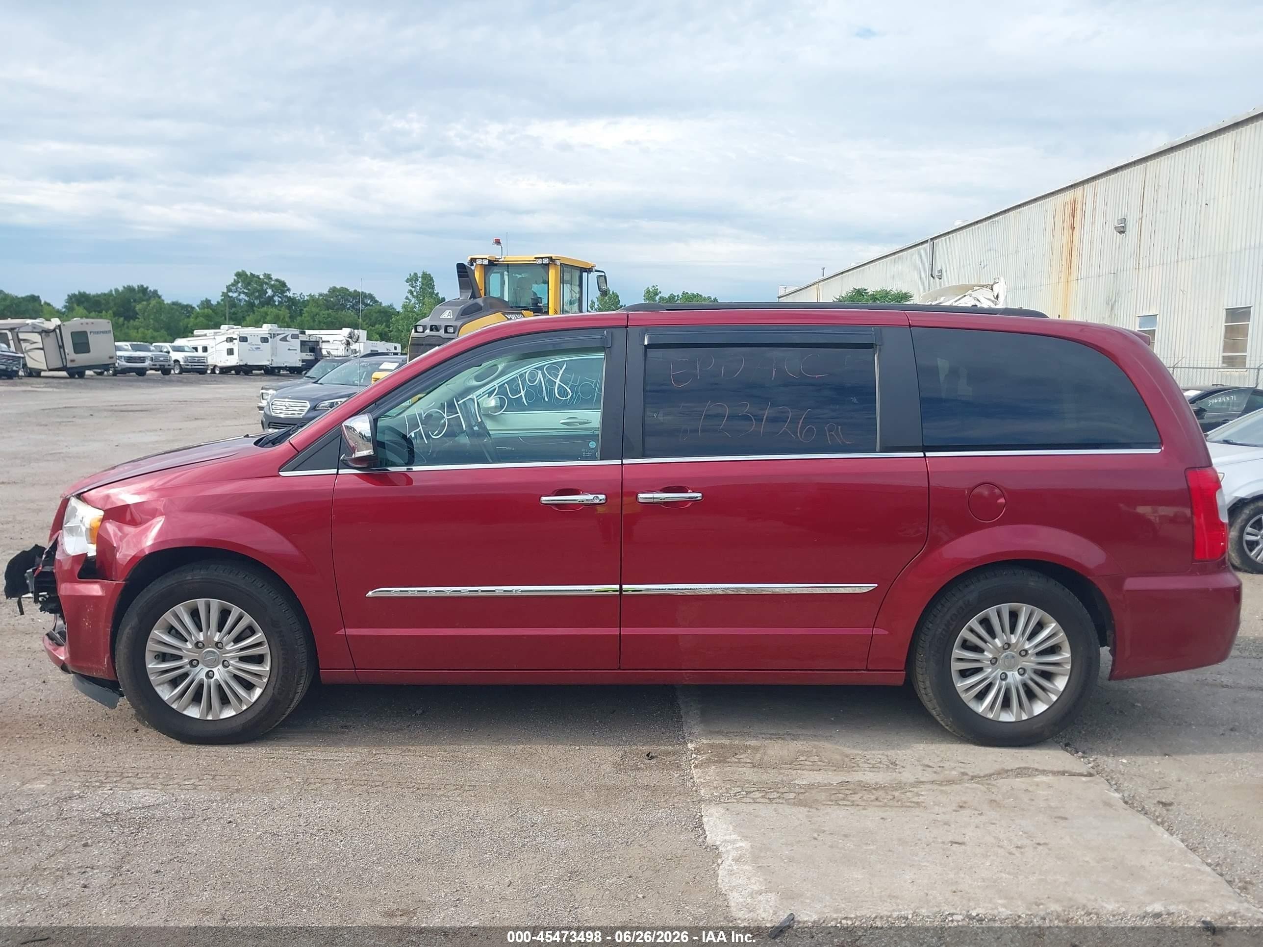 2014 Chrysler Town & Country Touring-l Красный vin: 2C4RC1CG9ER285775