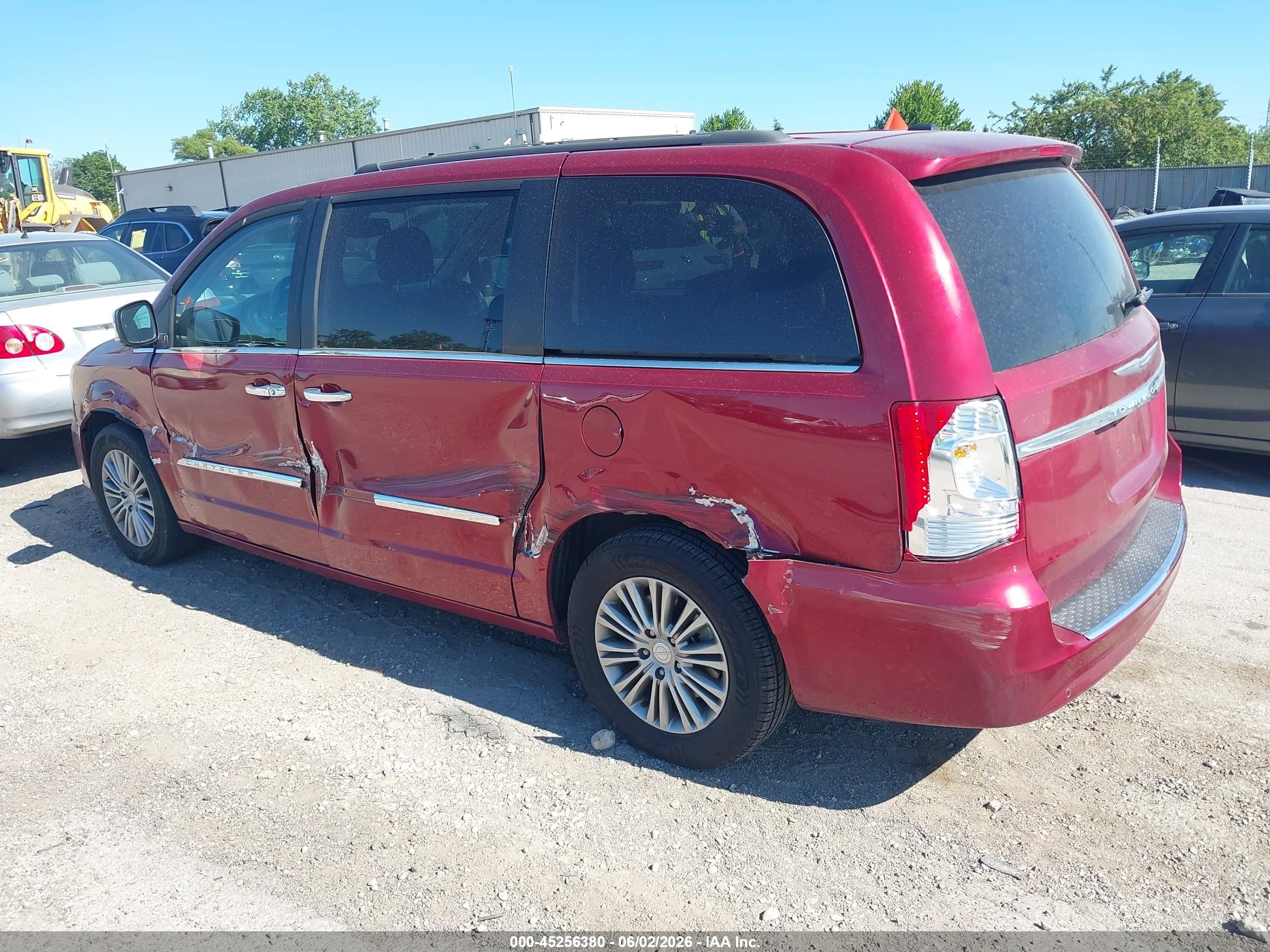 2014 Chrysler Town & Country Touring-l Red vin: 2C4RC1CG9ER413187