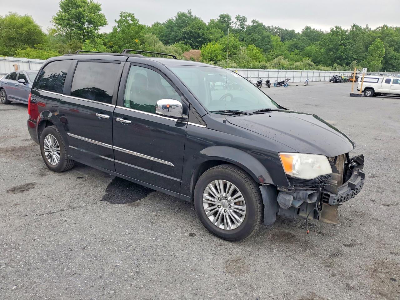 2014 Chrysler Town & Country Touring L Black vin: 2C4RC1CG9ER454645