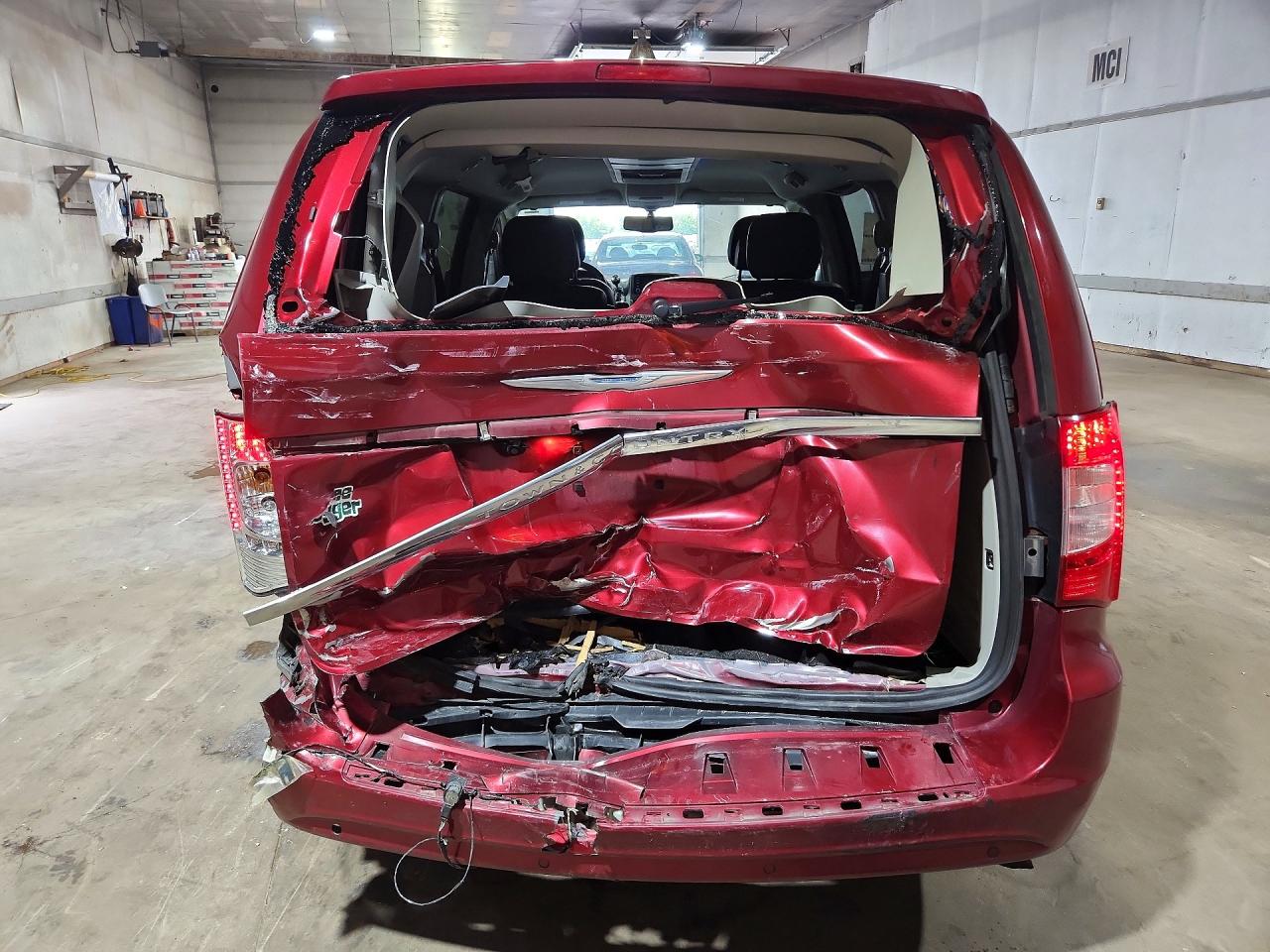 2015 Chrysler Town & Country Touring L Бордовый vin: 2C4RC1CG9FR562040