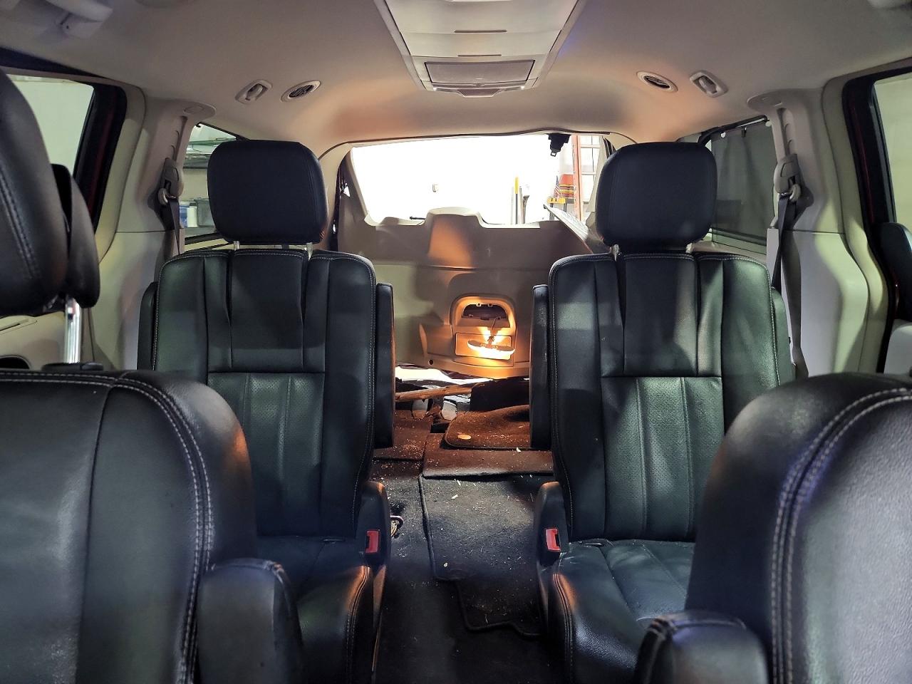 2015 Chrysler Town & Country Touring L Бордовый vin: 2C4RC1CG9FR562040