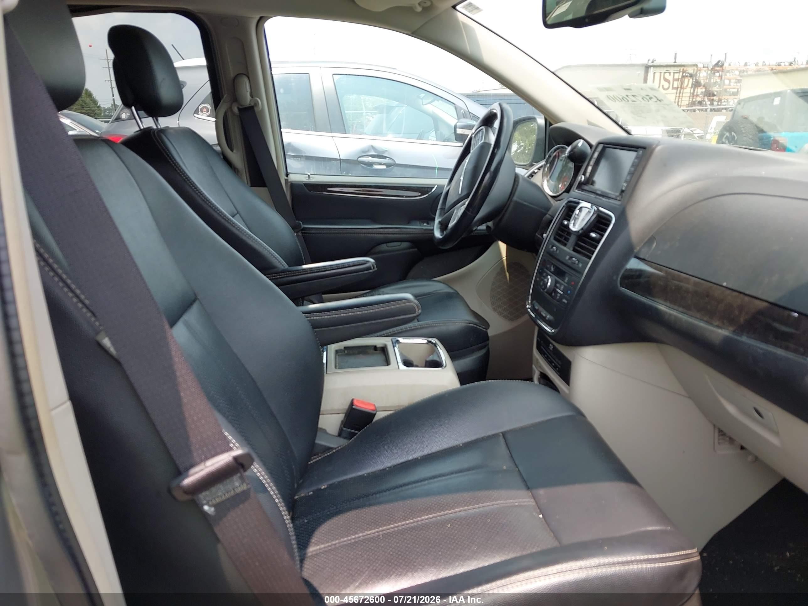 2015 Chrysler Town & Country Touring-l Silver vin: 2C4RC1CG9FR716987