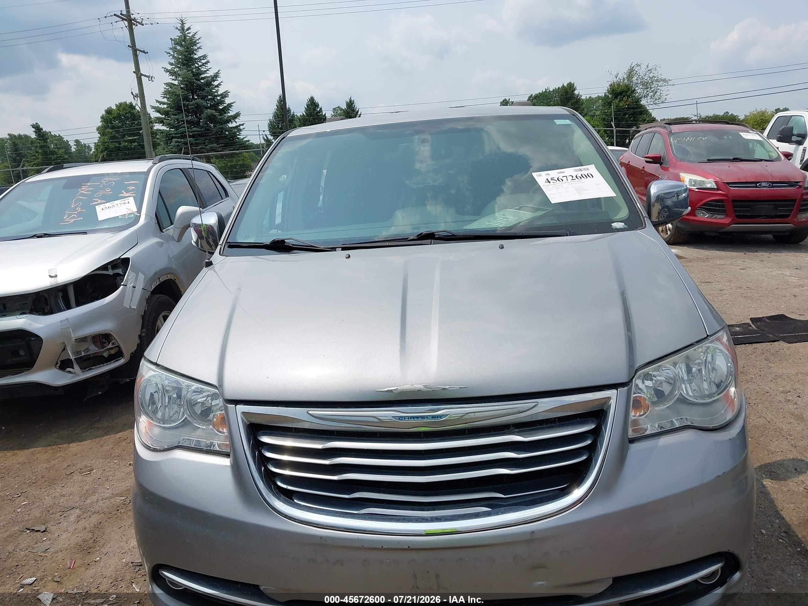 2015 Chrysler Town & Country Touring-l Silver vin: 2C4RC1CG9FR716987