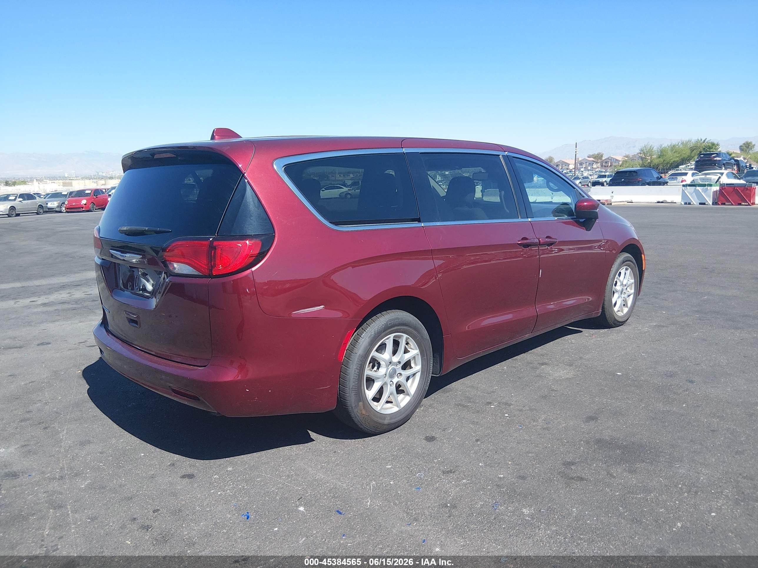 2020 Chrysler Voyager Lx Red vin: 2C4RC1CG9LR131192