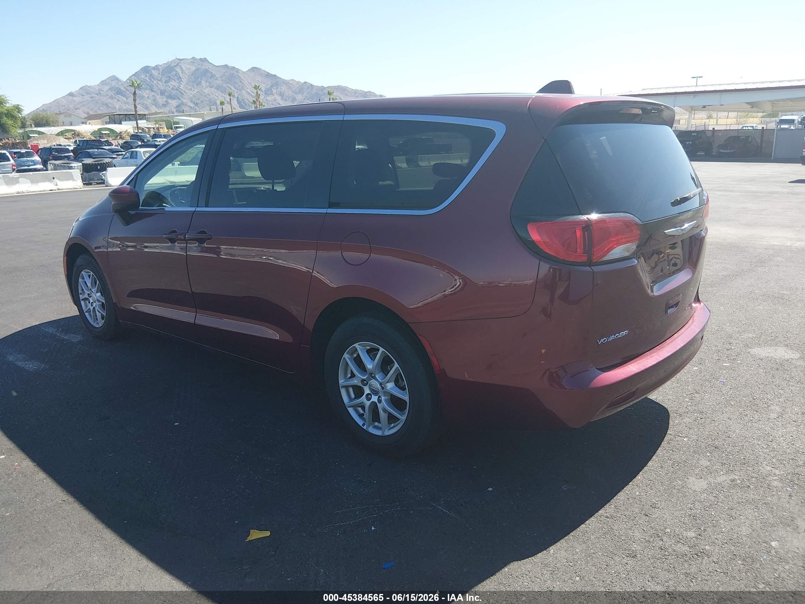 2020 Chrysler Voyager Lx Red vin: 2C4RC1CG9LR131192