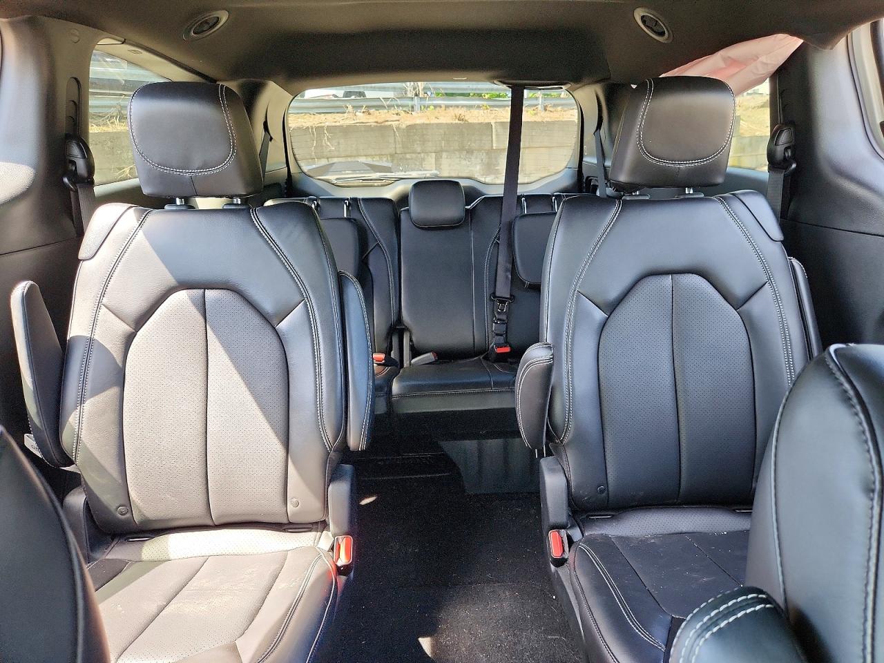 2025 Chrysler Voyager Lx White vin: 2C4RC1CG9SR614051