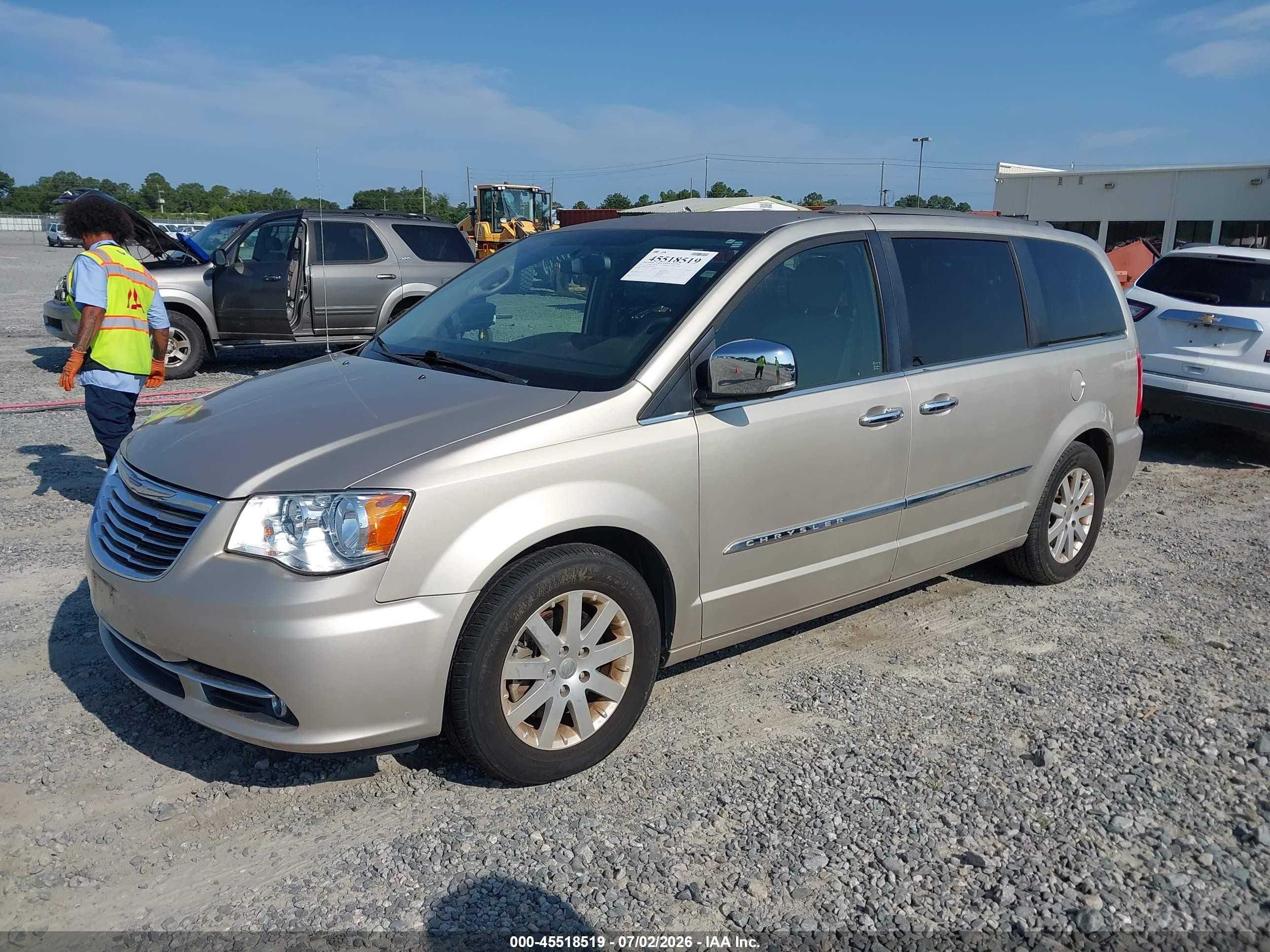 2012 Chrysler Town & Country Touring-l Champagne vin: 2C4RC1CGXCR393237
