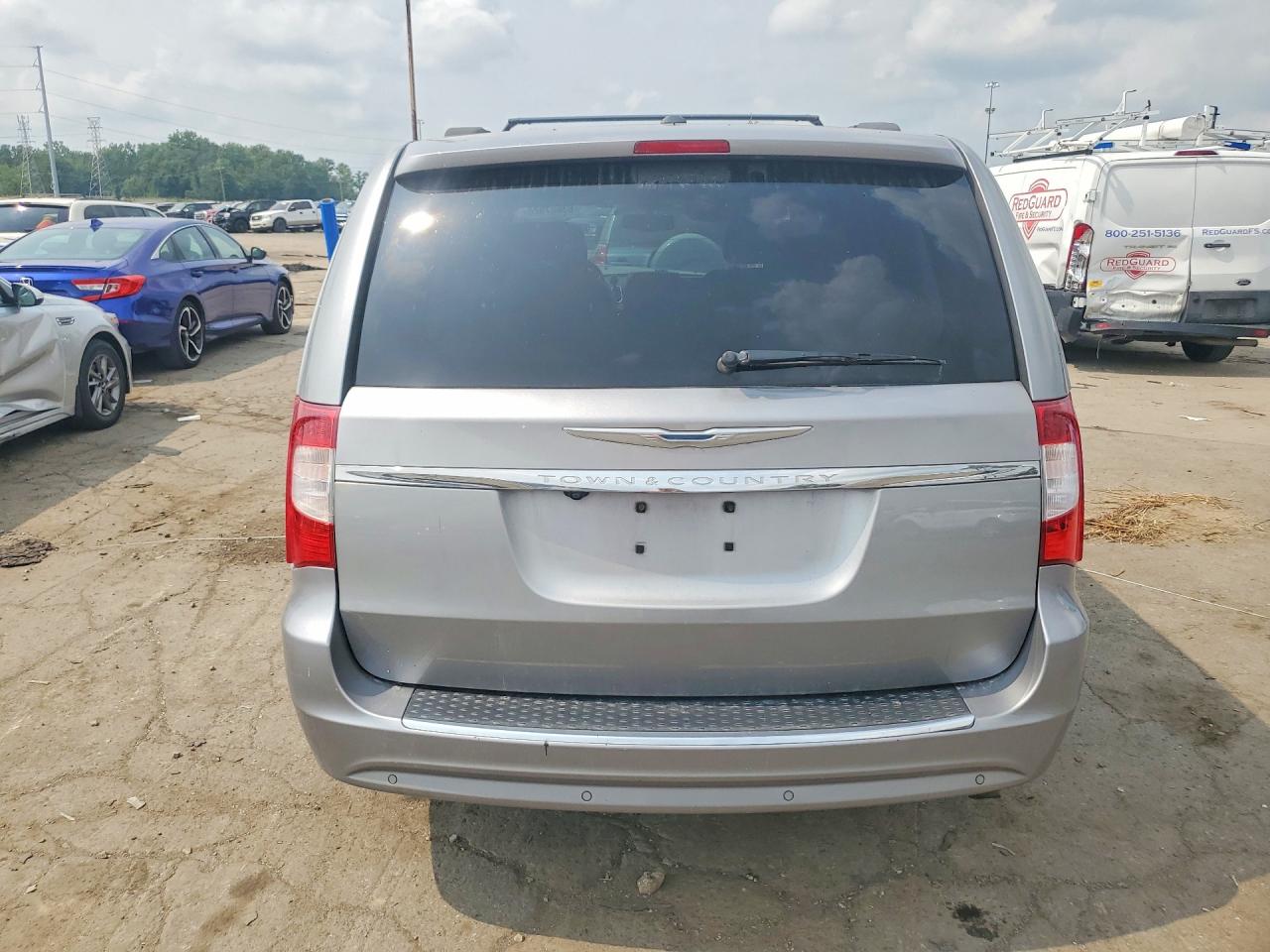 2013 Chrysler Town & Country Touring L Silver vin: 2C4RC1CGXDR647675