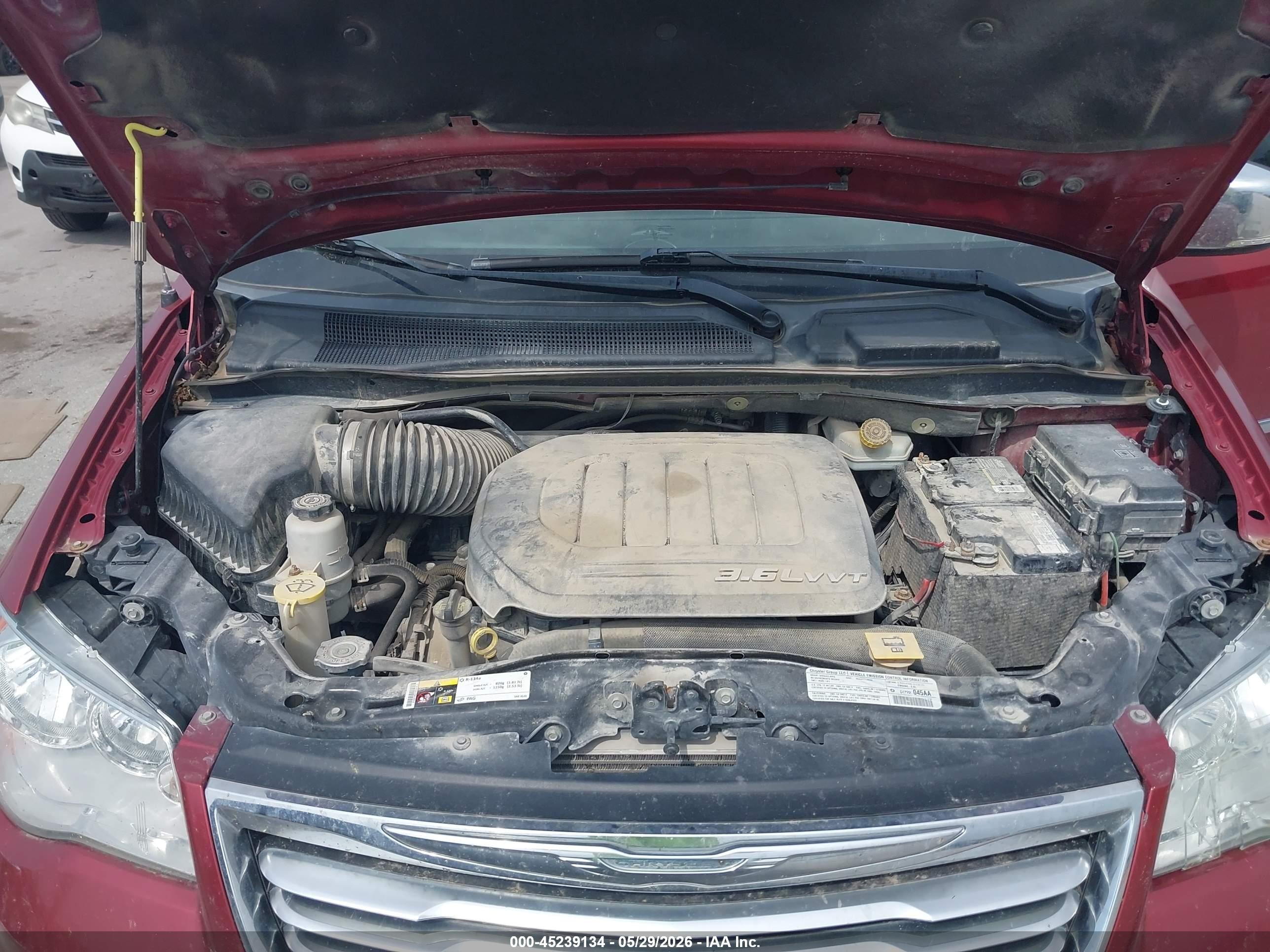 2013 Chrysler Town & Country Touring-l Red vin: 2C4RC1CGXDR653900