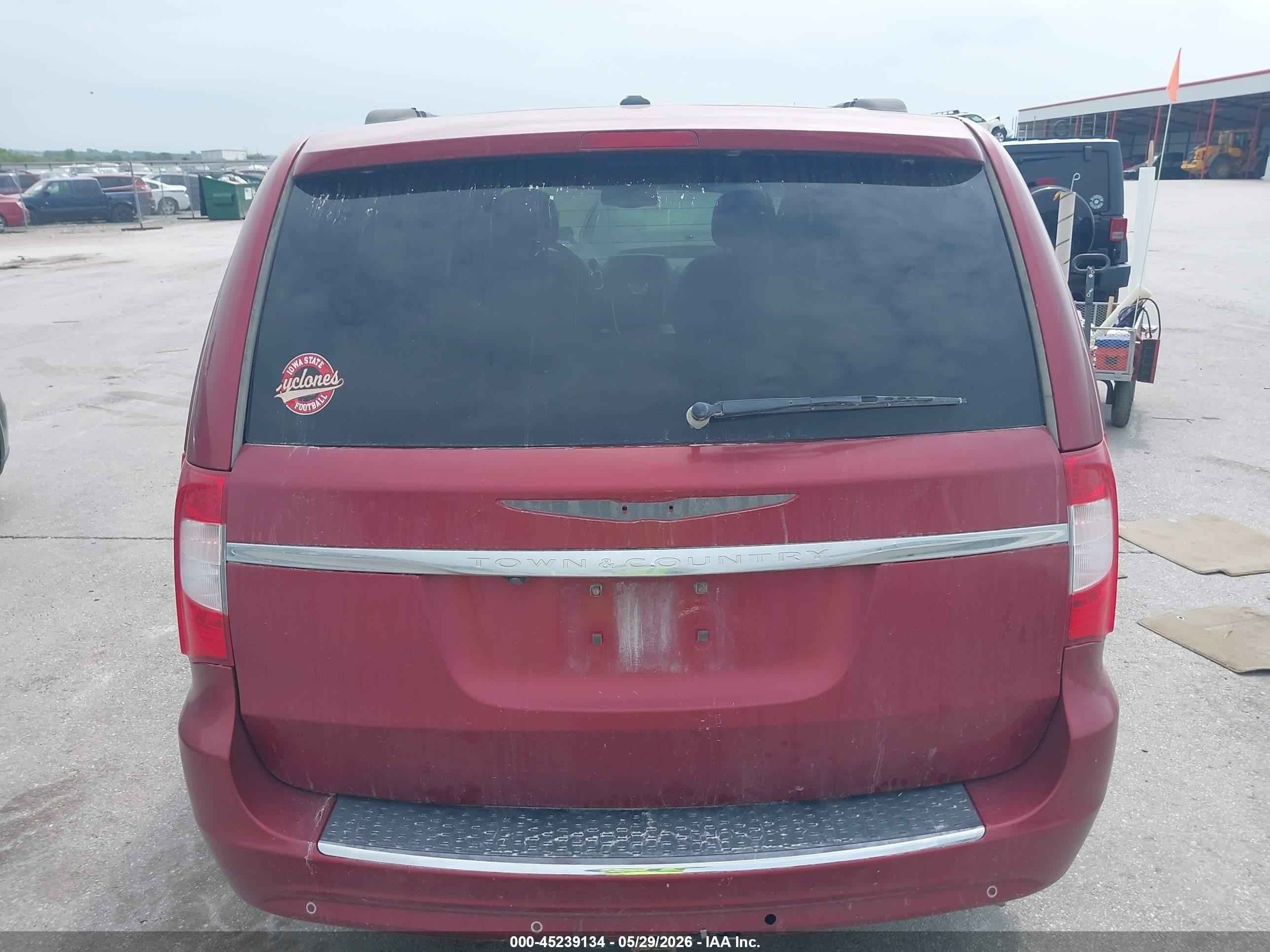 2013 Chrysler Town & Country Touring-l Red vin: 2C4RC1CGXDR653900