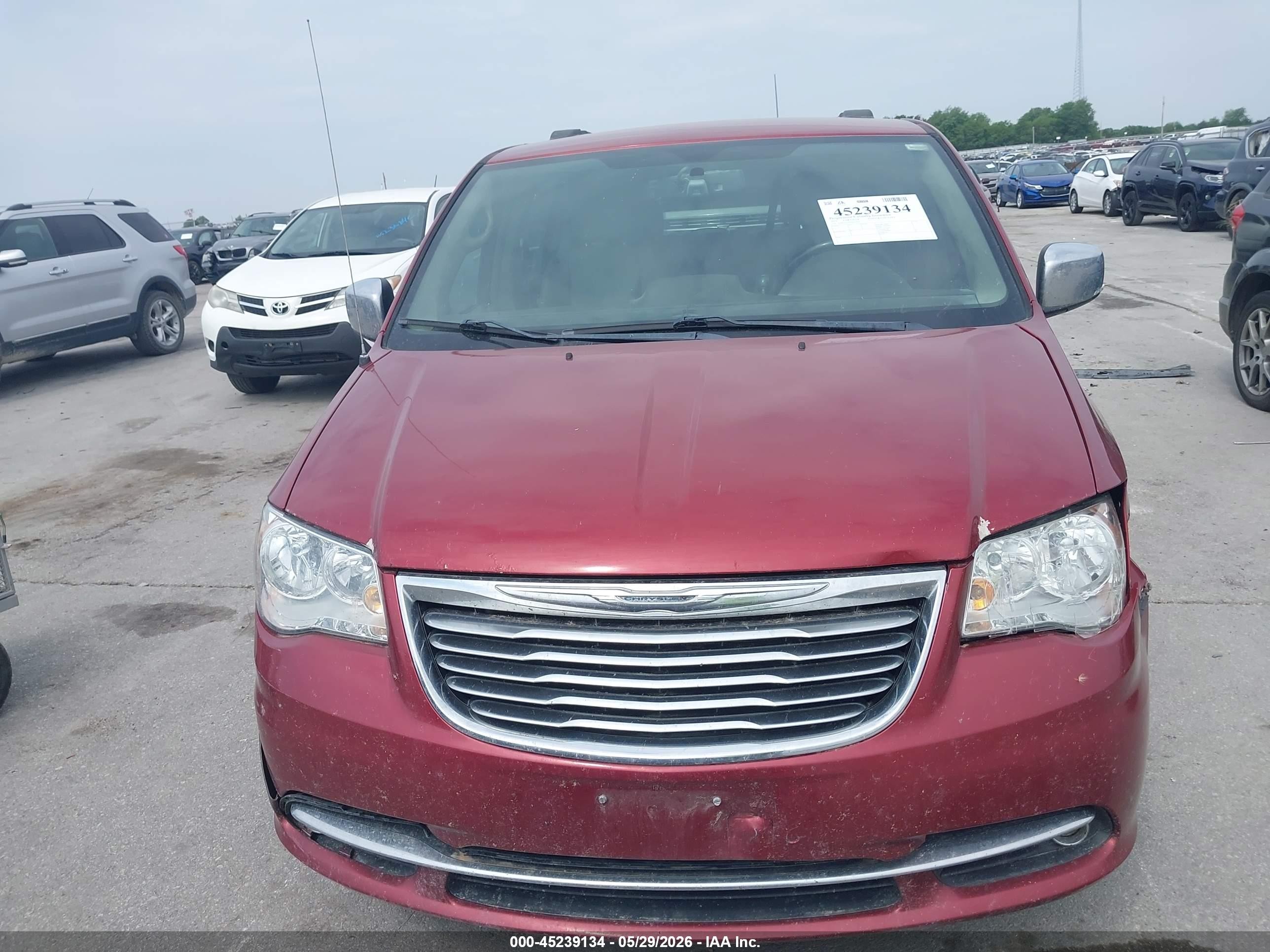 2013 Chrysler Town & Country Touring-l Red vin: 2C4RC1CGXDR653900