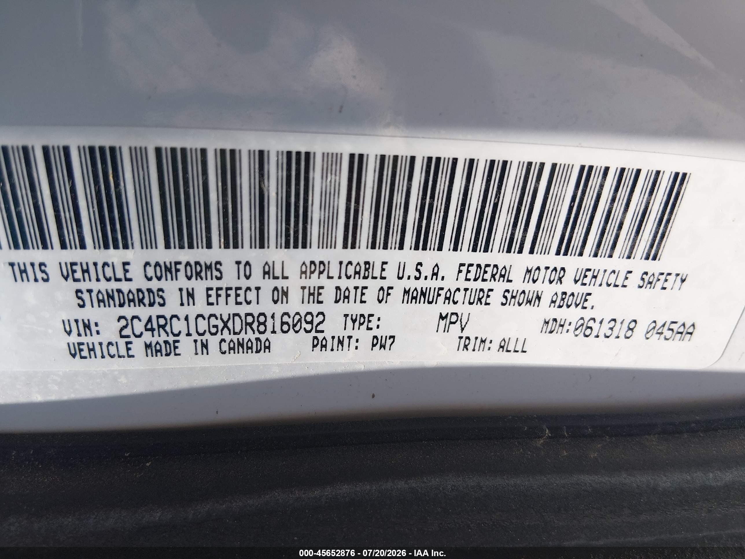 2013 Chrysler Town & Country Touring-l White vin: 2C4RC1CGXDR816092