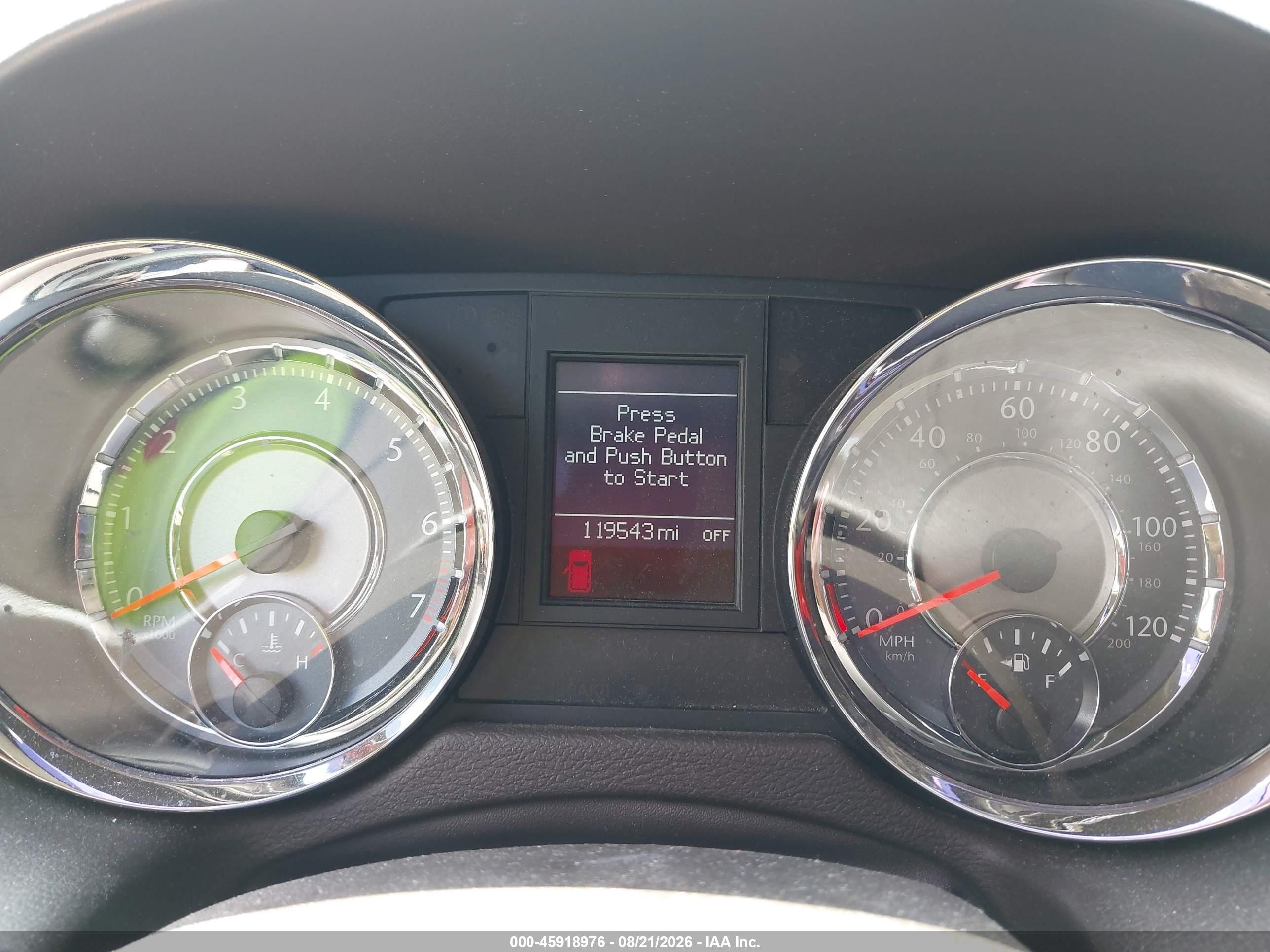 2014 Chrysler Town & Country Touring-l Red vin: 2C4RC1CGXER165208