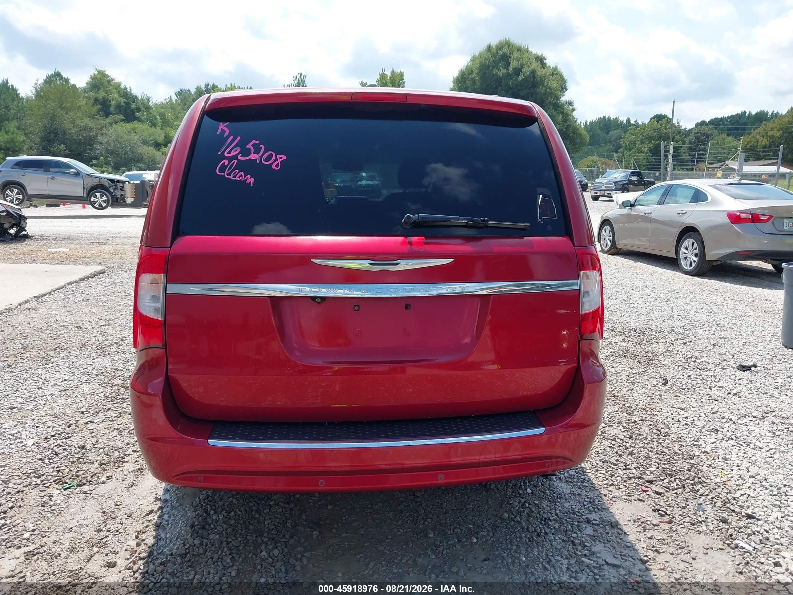 2014 Chrysler Town & Country Touring-l Red vin: 2C4RC1CGXER165208